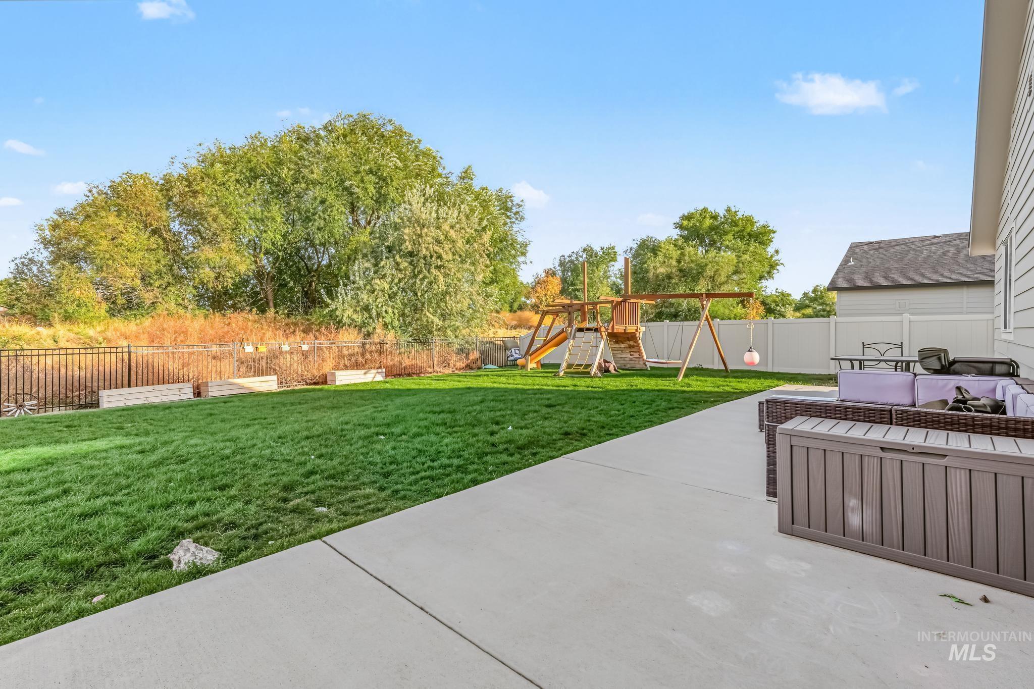 4370 S Yankees Way, Nampa, Idaho 83686, 3 Bedrooms, 2 Bathrooms, Residential For Sale, Price $429,990,MLS 99003667