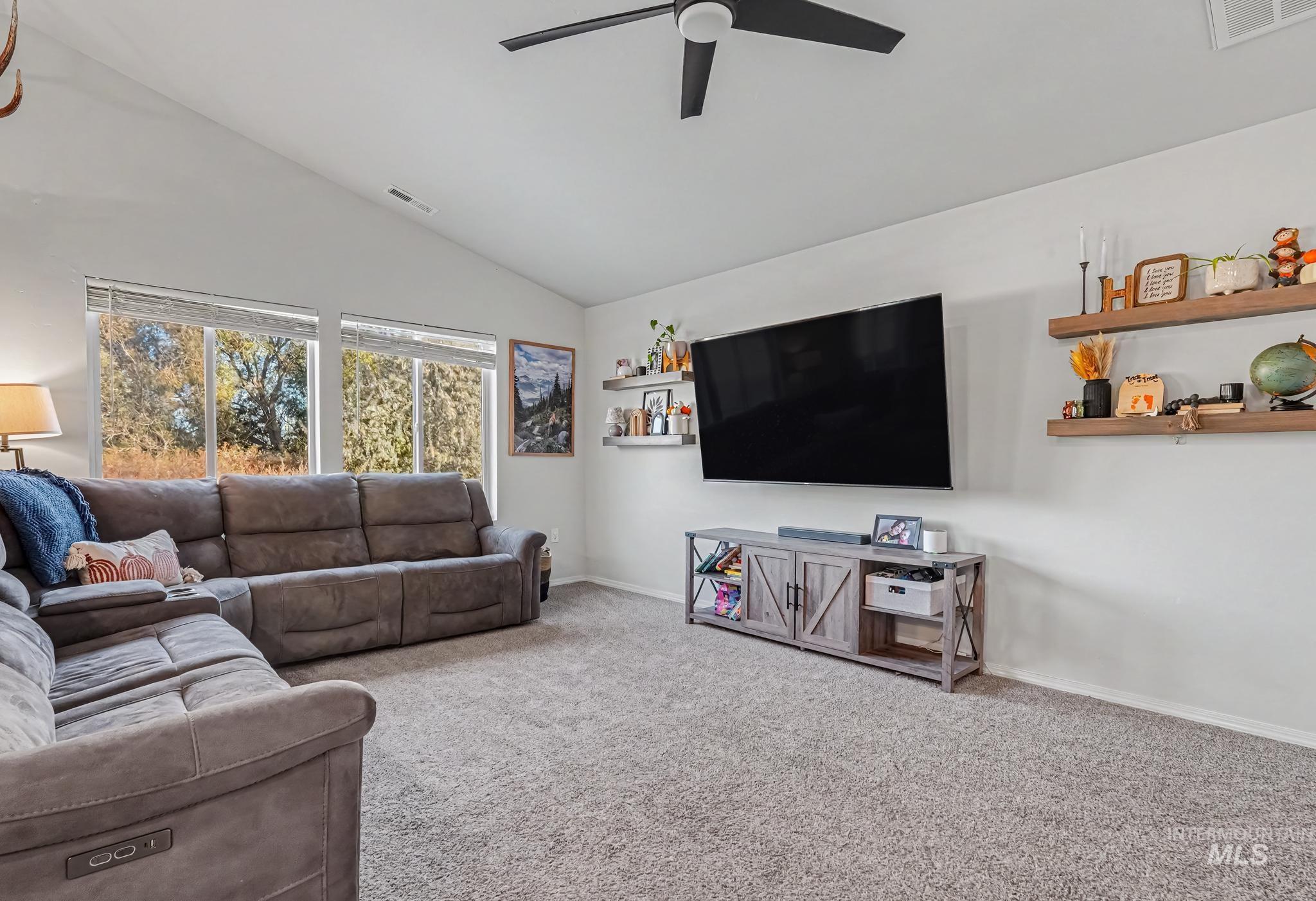 4370 S Yankees Way, Nampa, Idaho 83686, 3 Bedrooms, 2 Bathrooms, Residential For Sale, Price $429,990,MLS 99003667