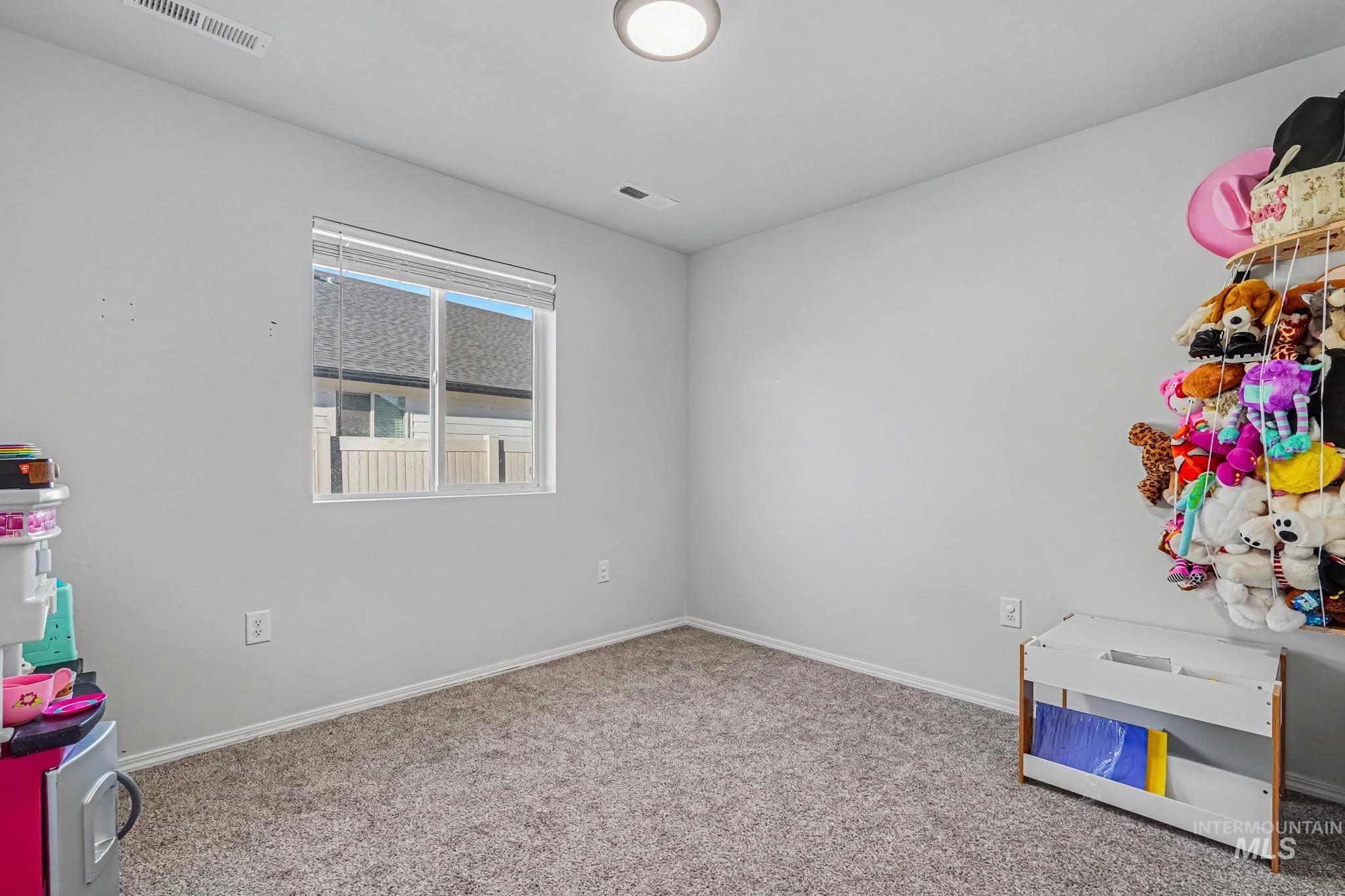 4370 S Yankees Way, Nampa, Idaho 83686, 3 Bedrooms, 2 Bathrooms, Residential For Sale, Price $429,990,MLS 99003667
