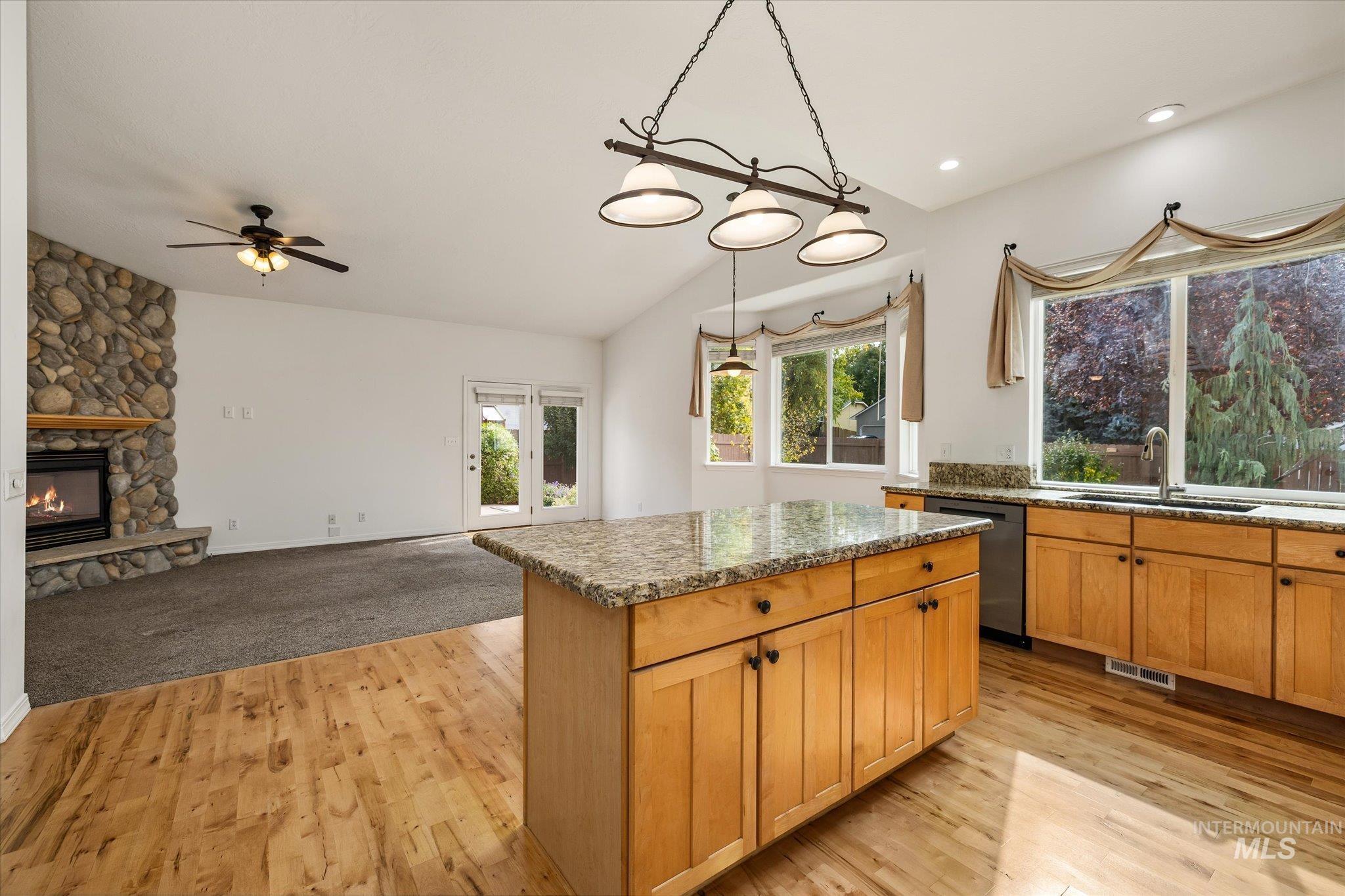 10242 N Blacktail Ave, Boise, Idaho 83714, 3 Bedrooms, 2 Bathrooms, Residential For Sale, Price $639,900,MLS 99003668