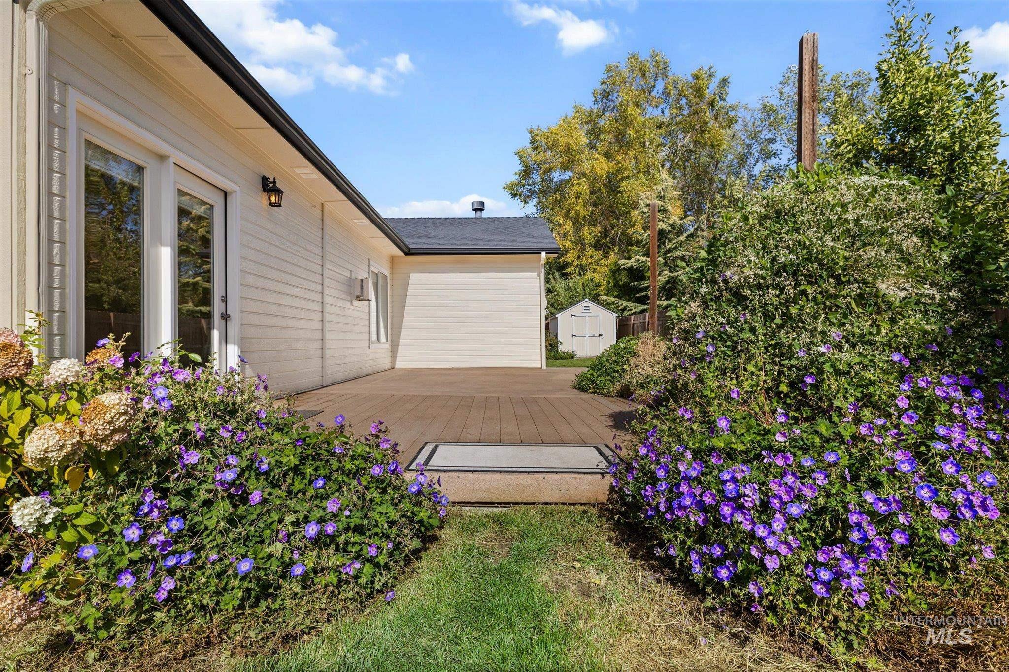 10242 N Blacktail Ave, Boise, Idaho 83714, 3 Bedrooms, 2 Bathrooms, Residential For Sale, Price $639,900,MLS 99003668