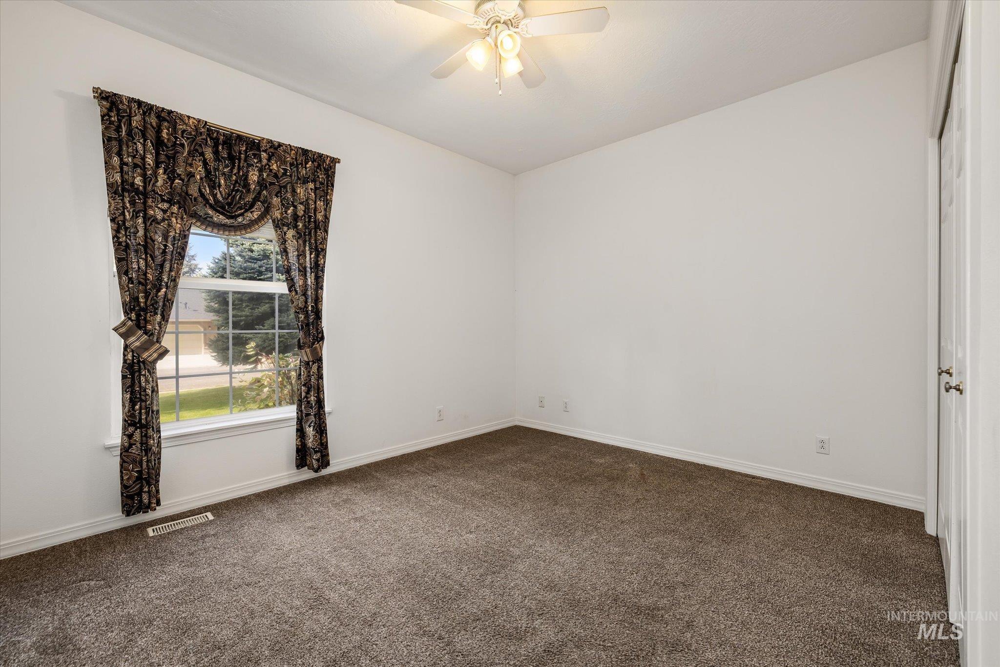 10242 N Blacktail Ave, Boise, Idaho 83714, 3 Bedrooms, 2 Bathrooms, Residential For Sale, Price $639,900,MLS 99003668
