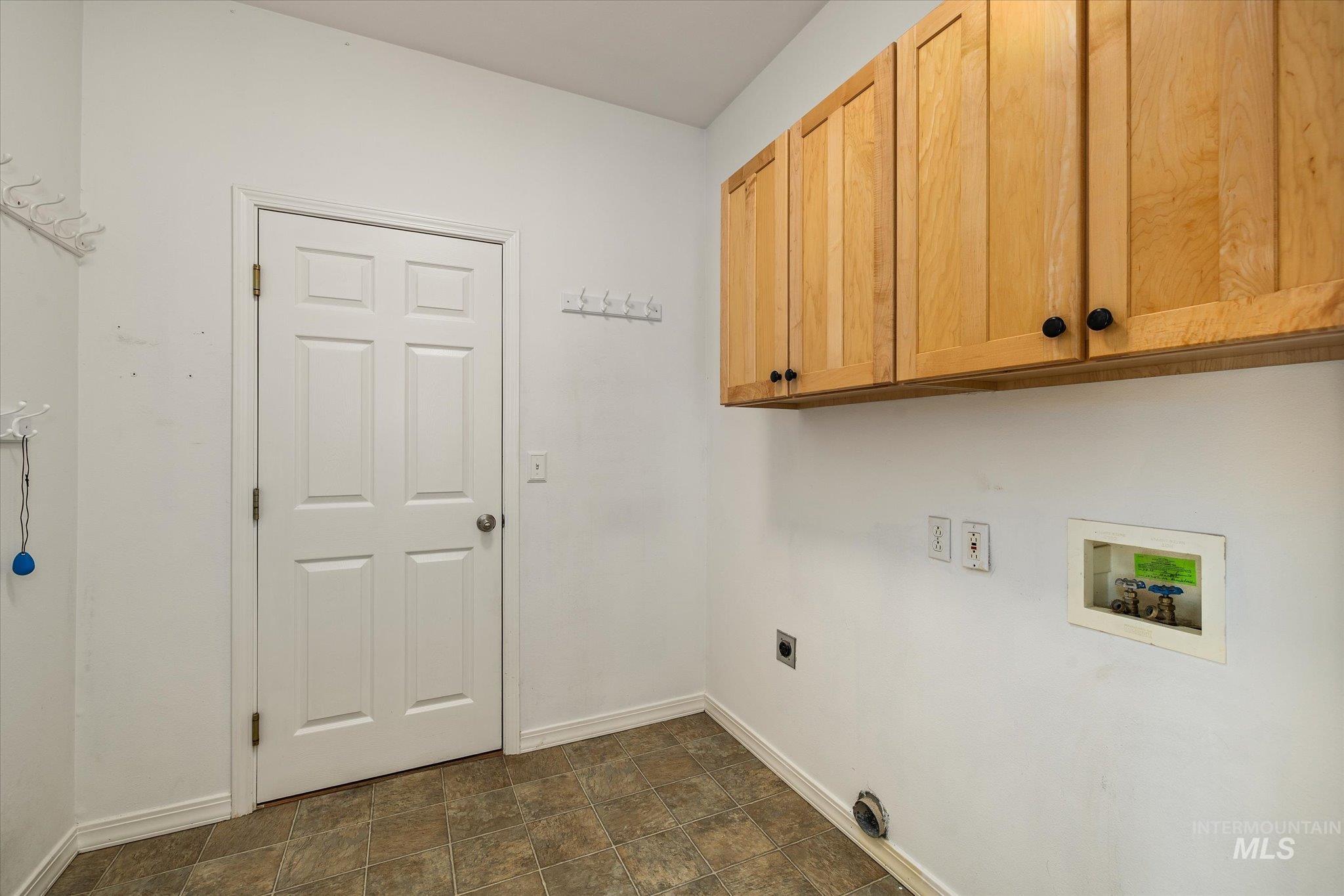 10242 N Blacktail Ave, Boise, Idaho 83714, 3 Bedrooms, 2 Bathrooms, Residential For Sale, Price $639,900,MLS 99003668