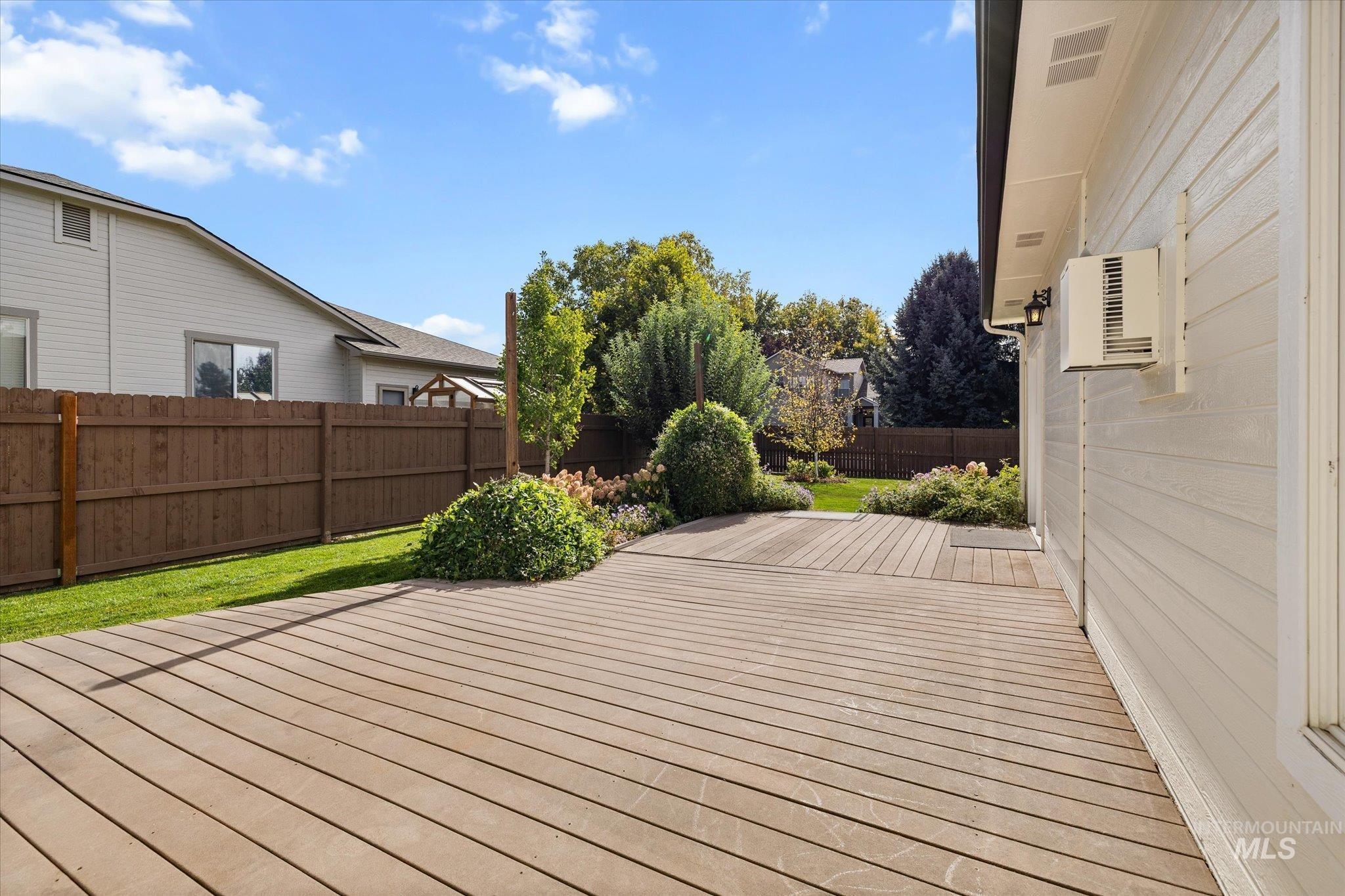 10242 N Blacktail Ave, Boise, Idaho 83714, 3 Bedrooms, 2 Bathrooms, Residential For Sale, Price $639,900,MLS 99003668
