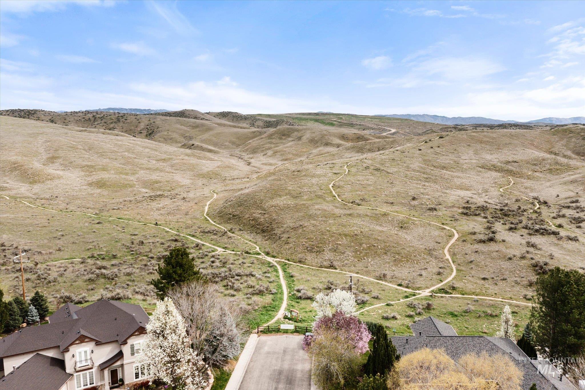 10242 N Blacktail Ave, Boise, Idaho 83714, 3 Bedrooms, 2 Bathrooms, Residential For Sale, Price $639,900,MLS 99003668