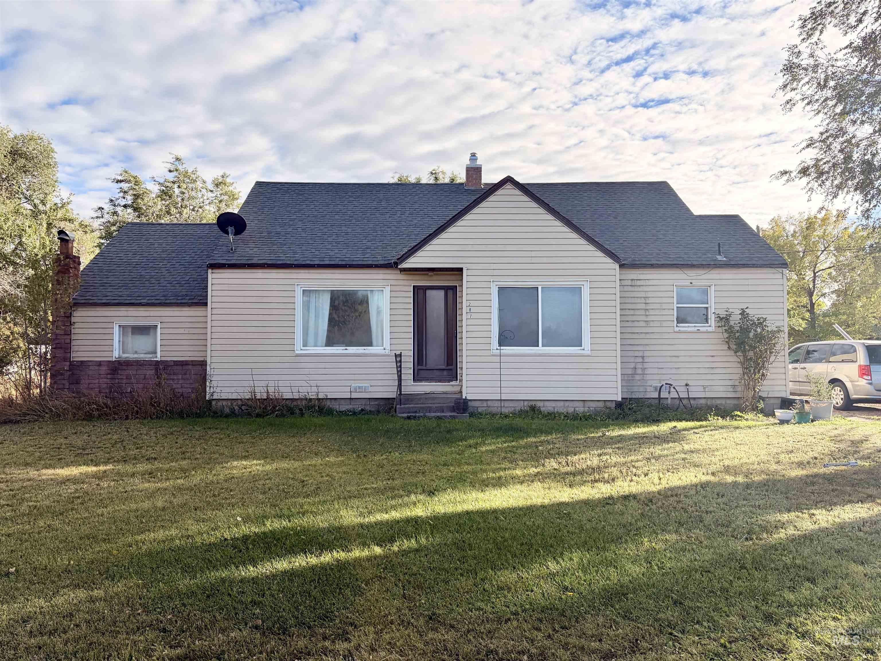 287 Falls Avenue West, Twin Falls, Idaho 83301, 2 Bedrooms, 1.5 Bathrooms, Residential For Sale, Price $269,900,MLS 99003670