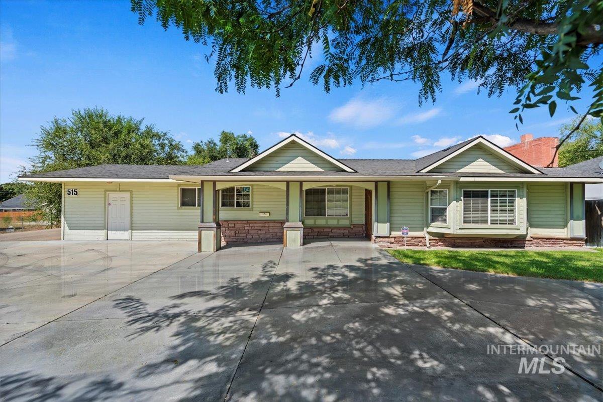 515 N 16th Ave, Nampa, Idaho 83687, 3 Bedrooms, 2 Bathrooms, Residential For Sale, Price $459,900,MLS 99003672