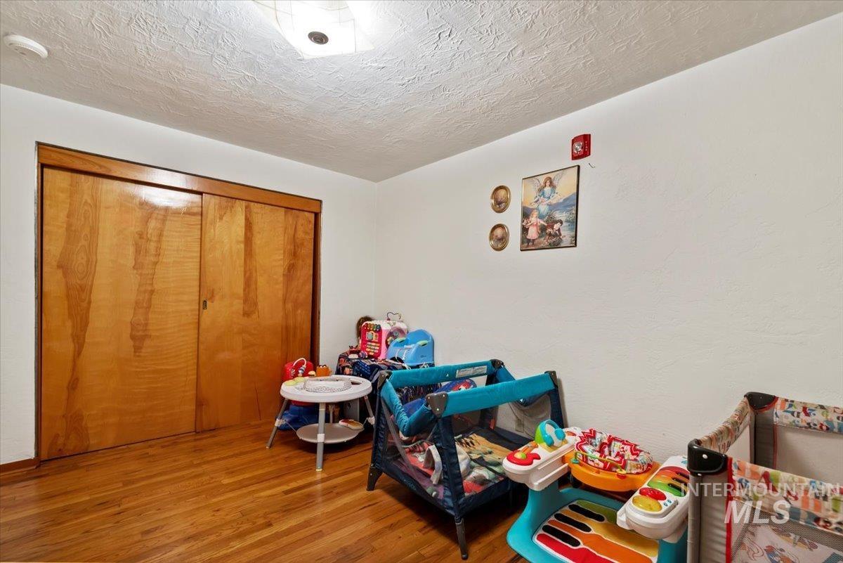 515 N 16th Ave, Nampa, Idaho 83687, 3 Bedrooms, 2 Bathrooms, Residential For Sale, Price $459,900,MLS 99003672