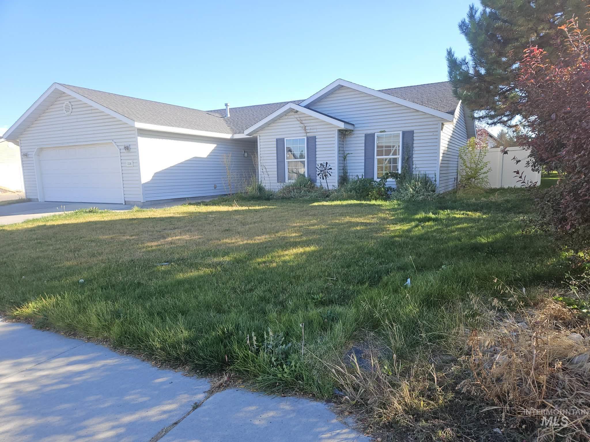 226 Bellevue Ct, Twin Falls, Idaho 83301, 3 Bedrooms, 2 Bathrooms, Residential For Sale, Price $279,000,MLS 99003684