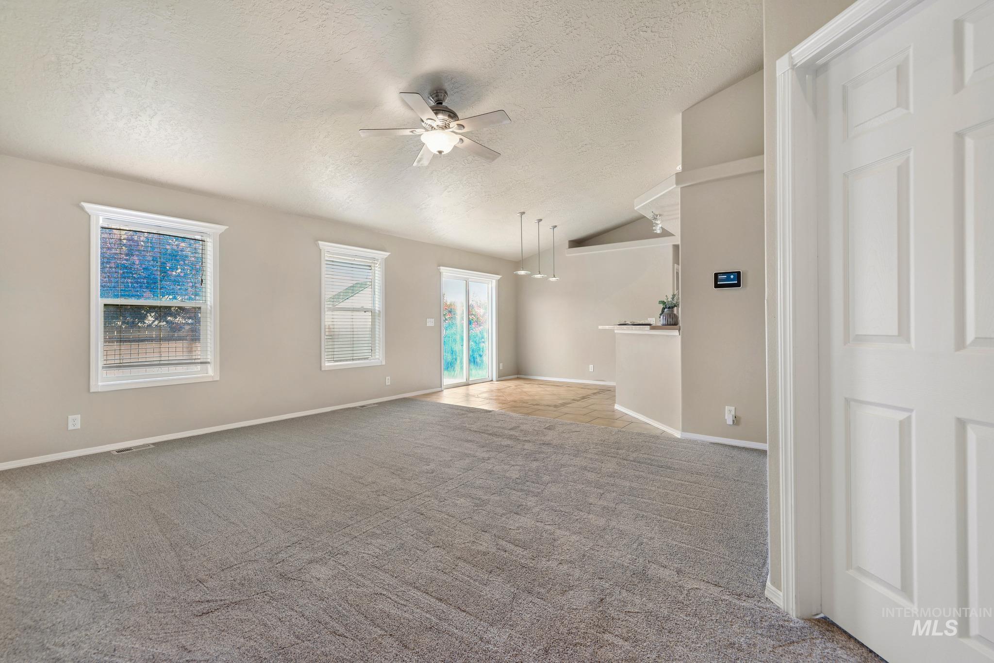 427 Clover Ave, Twin Falls, Idaho 83301, 5 Bedrooms, 2 Bathrooms, Residential For Sale, Price $389,000,MLS 99003689