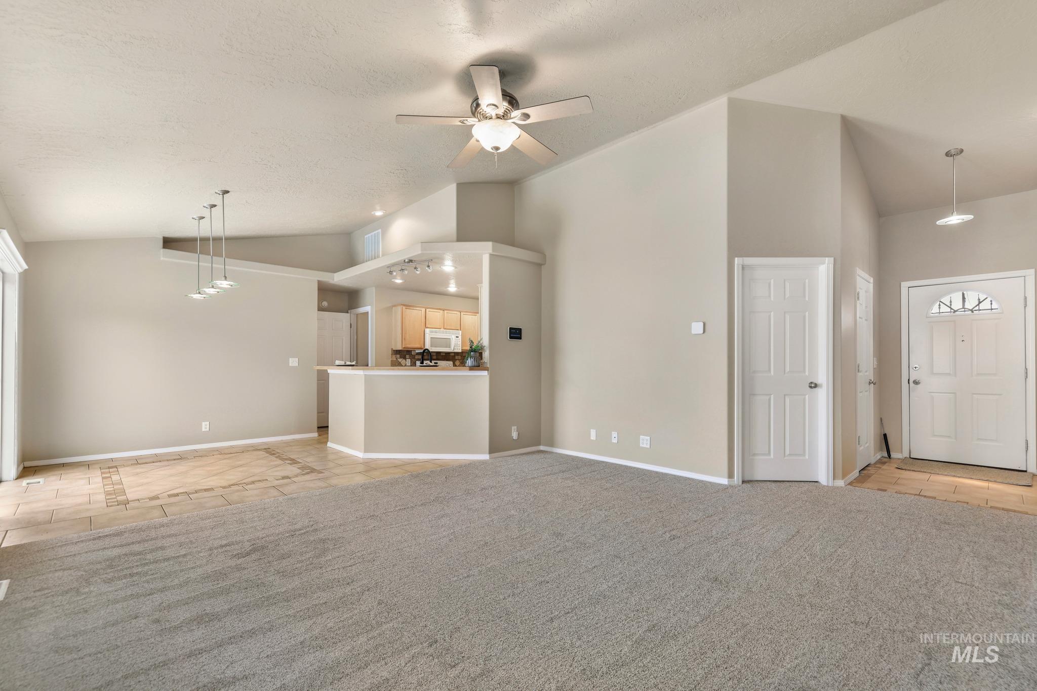 427 Clover Ave, Twin Falls, Idaho 83301, 5 Bedrooms, 2 Bathrooms, Residential For Sale, Price $389,000,MLS 99003689