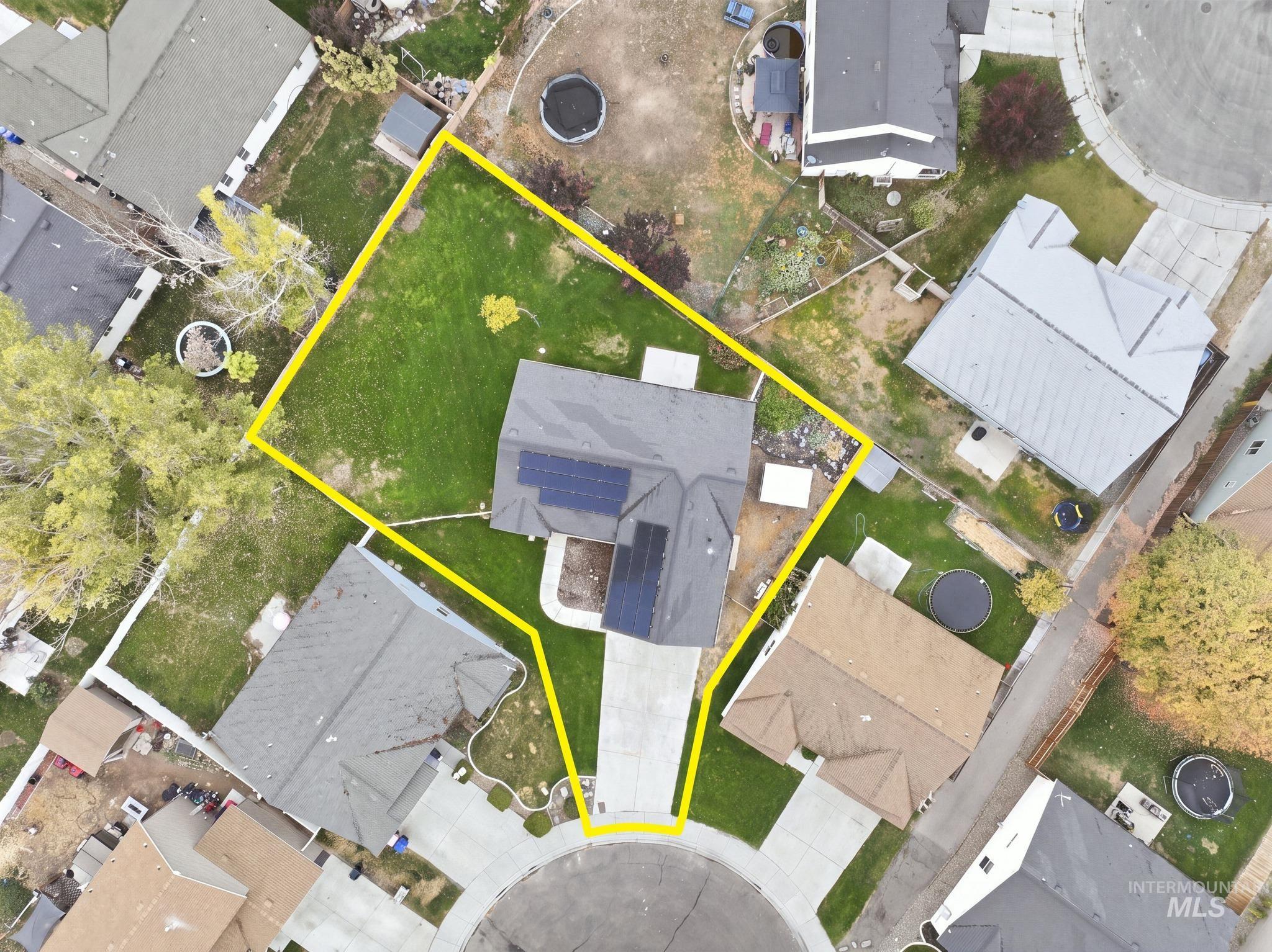 427 Clover Ave, Twin Falls, Idaho 83301, 5 Bedrooms, 2 Bathrooms, Residential For Sale, Price $389,000,MLS 99003689