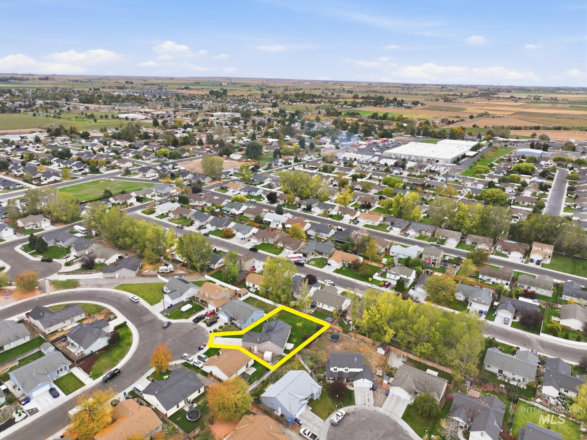 427 Clover Ave, Twin Falls, Idaho 83301, 5 Bedrooms, 2 Bathrooms, Residential For Sale, Price $389,000,MLS 99003689