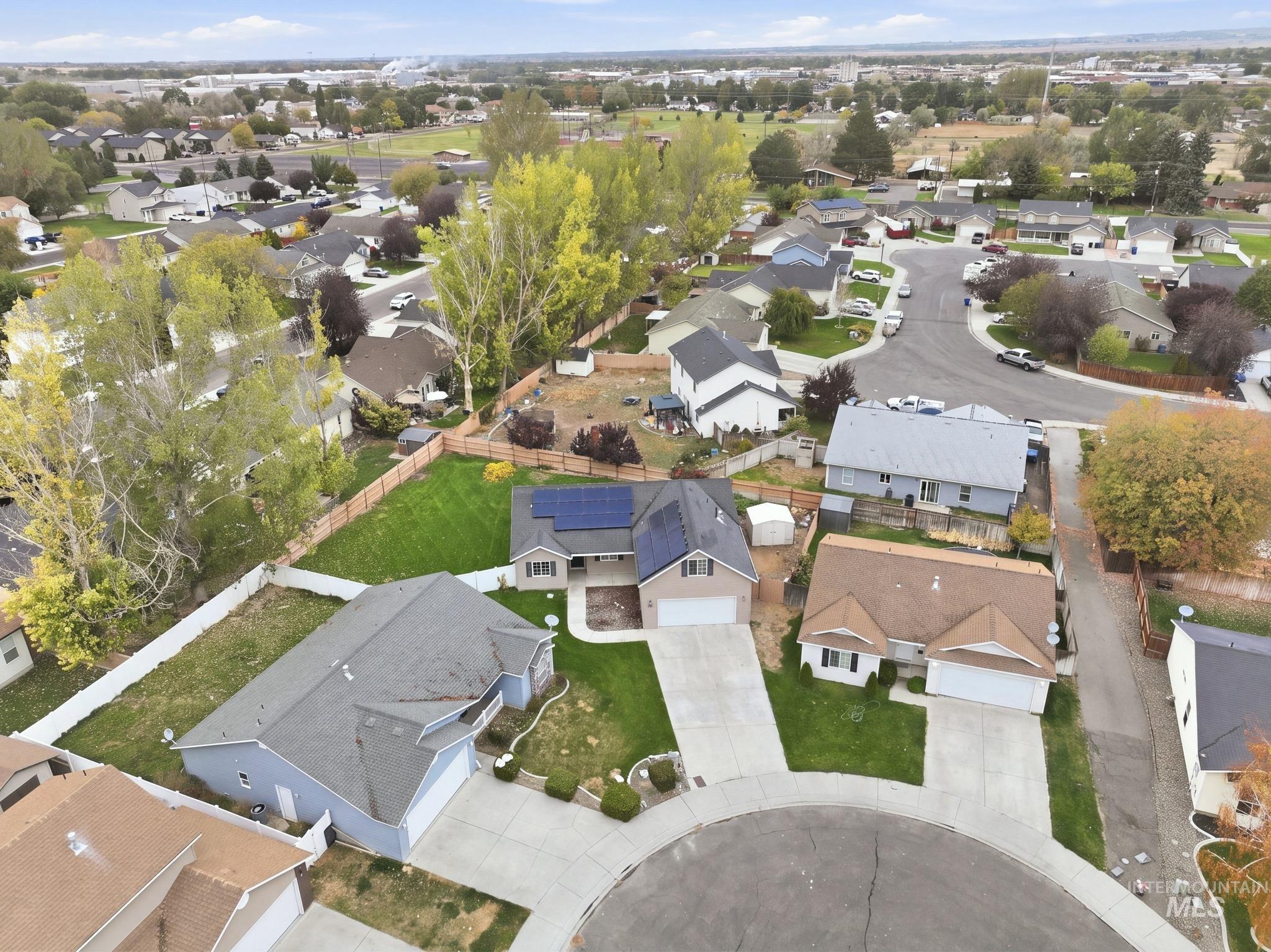 427 Clover Ave, Twin Falls, Idaho 83301, 5 Bedrooms, 2 Bathrooms, Residential For Sale, Price $389,000,MLS 99003689