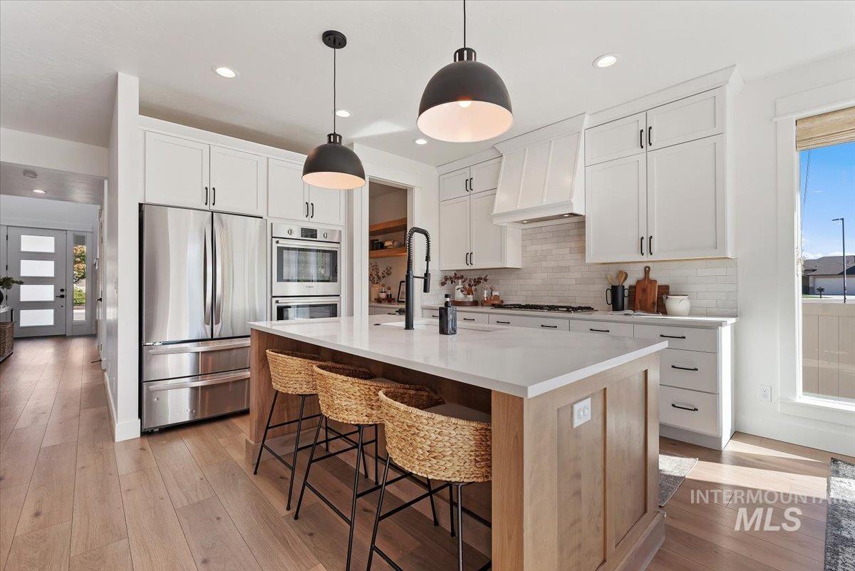 1881 W Maracay Dr, Meridian, Idaho 83646, 4 Bedrooms, 2.5 Bathrooms, Residential For Sale, Price $830,000,MLS 99003690