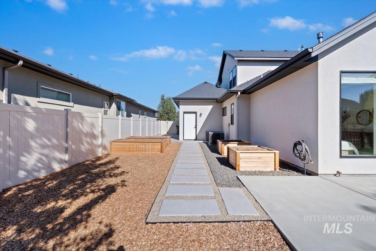 1881 W Maracay Dr, Meridian, Idaho 83646, 4 Bedrooms, 2.5 Bathrooms, Residential For Sale, Price $830,000,MLS 99003690