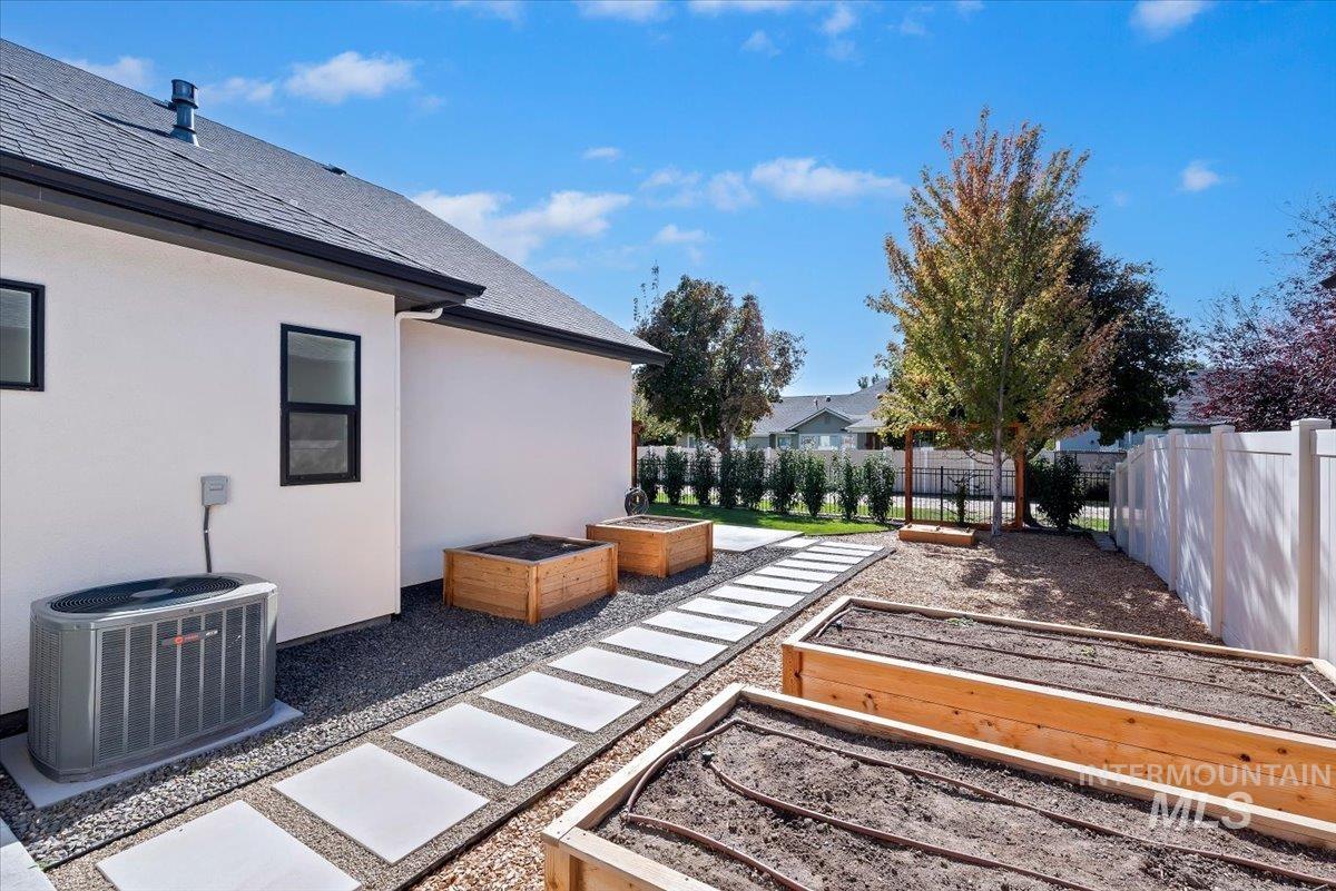 1881 W Maracay Dr, Meridian, Idaho 83646, 4 Bedrooms, 2.5 Bathrooms, Residential For Sale, Price $830,000,MLS 99003690
