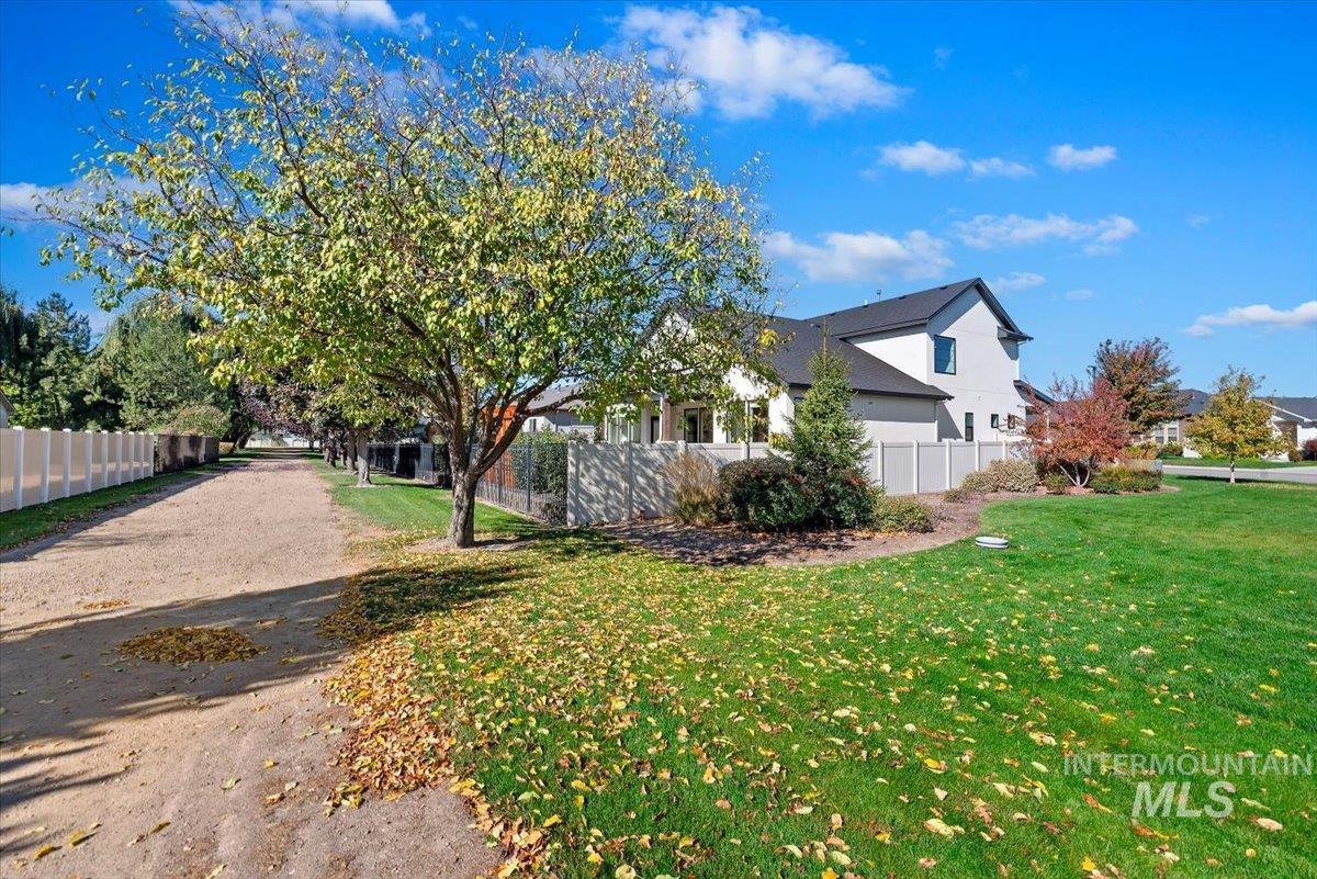 1881 W Maracay Dr, Meridian, Idaho 83646, 4 Bedrooms, 2.5 Bathrooms, Residential For Sale, Price $830,000,MLS 99003690