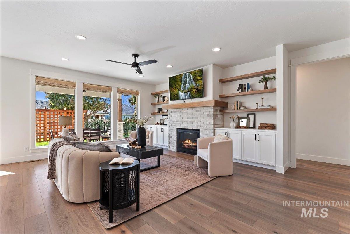 1881 W Maracay Dr, Meridian, Idaho 83646, 4 Bedrooms, 2.5 Bathrooms, Residential For Sale, Price $830,000,MLS 99003690