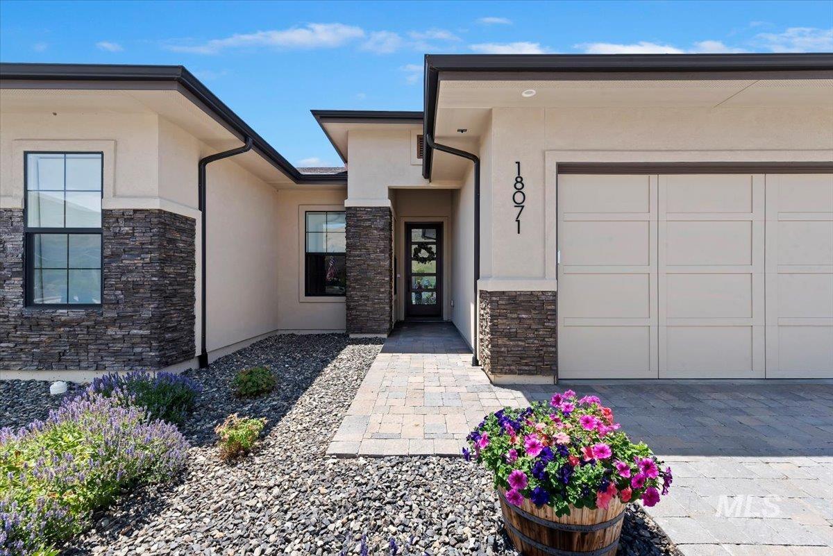 18071 N Burnt Car Way, Boise, Idaho 83714, 3 Bedrooms, 2.5 Bathrooms, Residential For Sale, Price $799,999,MLS 99003694