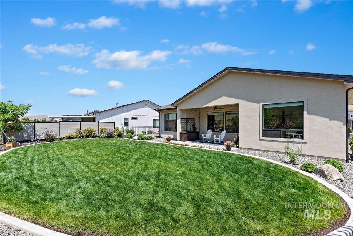 18071 N Burnt Car Way, Boise, Idaho 83714, 3 Bedrooms, 2.5 Bathrooms, Residential For Sale, Price $799,999,MLS 99003694