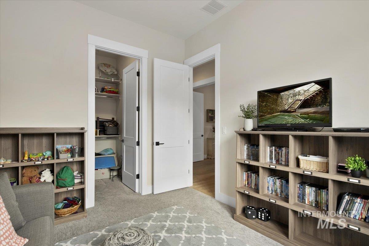 18071 N Burnt Car Way, Boise, Idaho 83714, 3 Bedrooms, 2.5 Bathrooms, Residential For Sale, Price $799,999,MLS 99003694