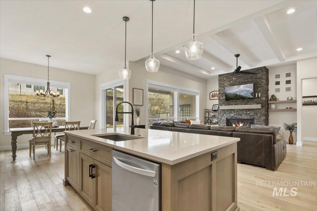 18071 N Burnt Car Way, Boise, Idaho 83714, 3 Bedrooms, 2.5 Bathrooms, Residential For Sale, Price $799,999,MLS 99003694