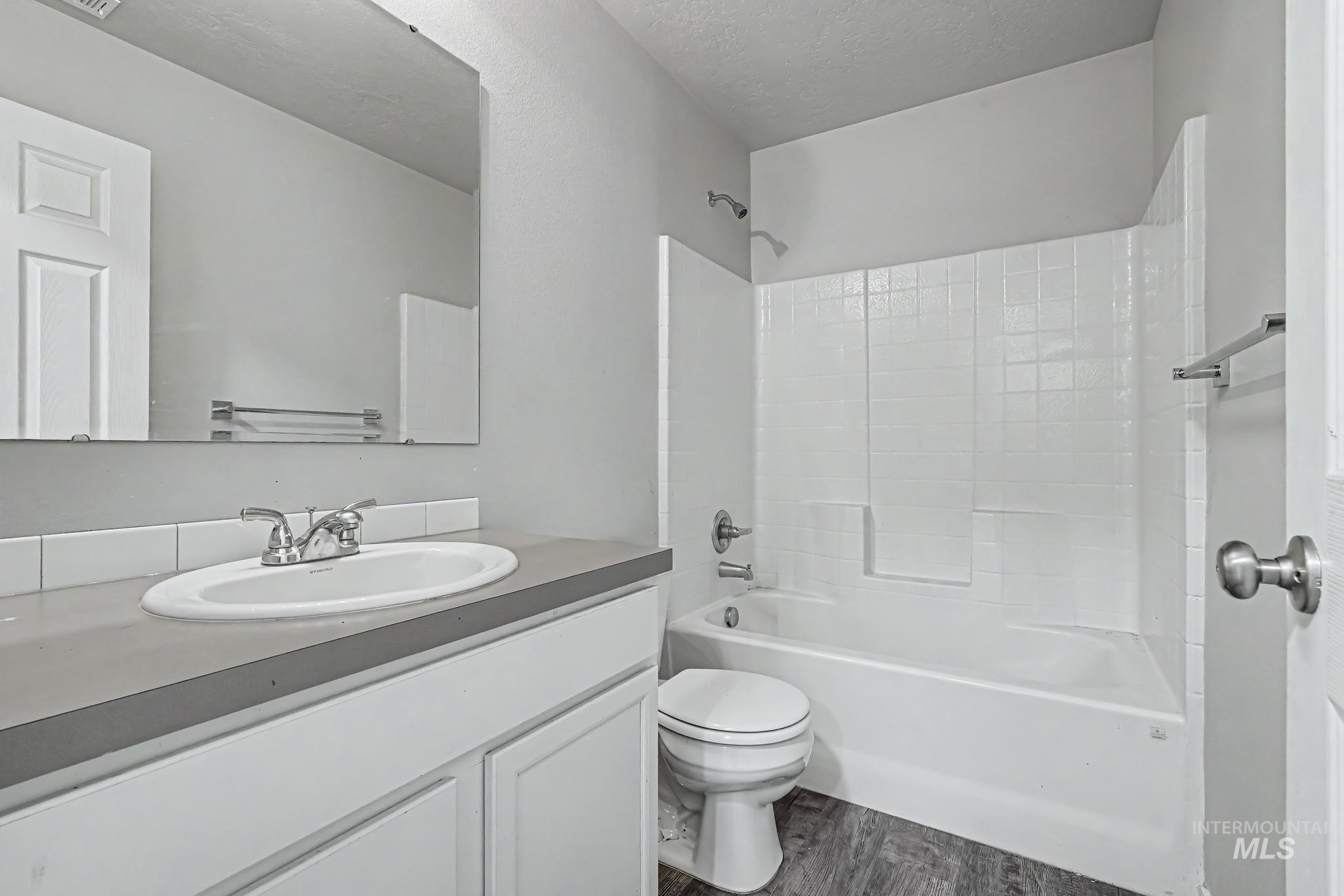 12786 Carkhill St, Caldwell, Idaho 83607, 3 Bedrooms, 2 Bathrooms, Residential For Sale, Price $379,900,MLS 99003695