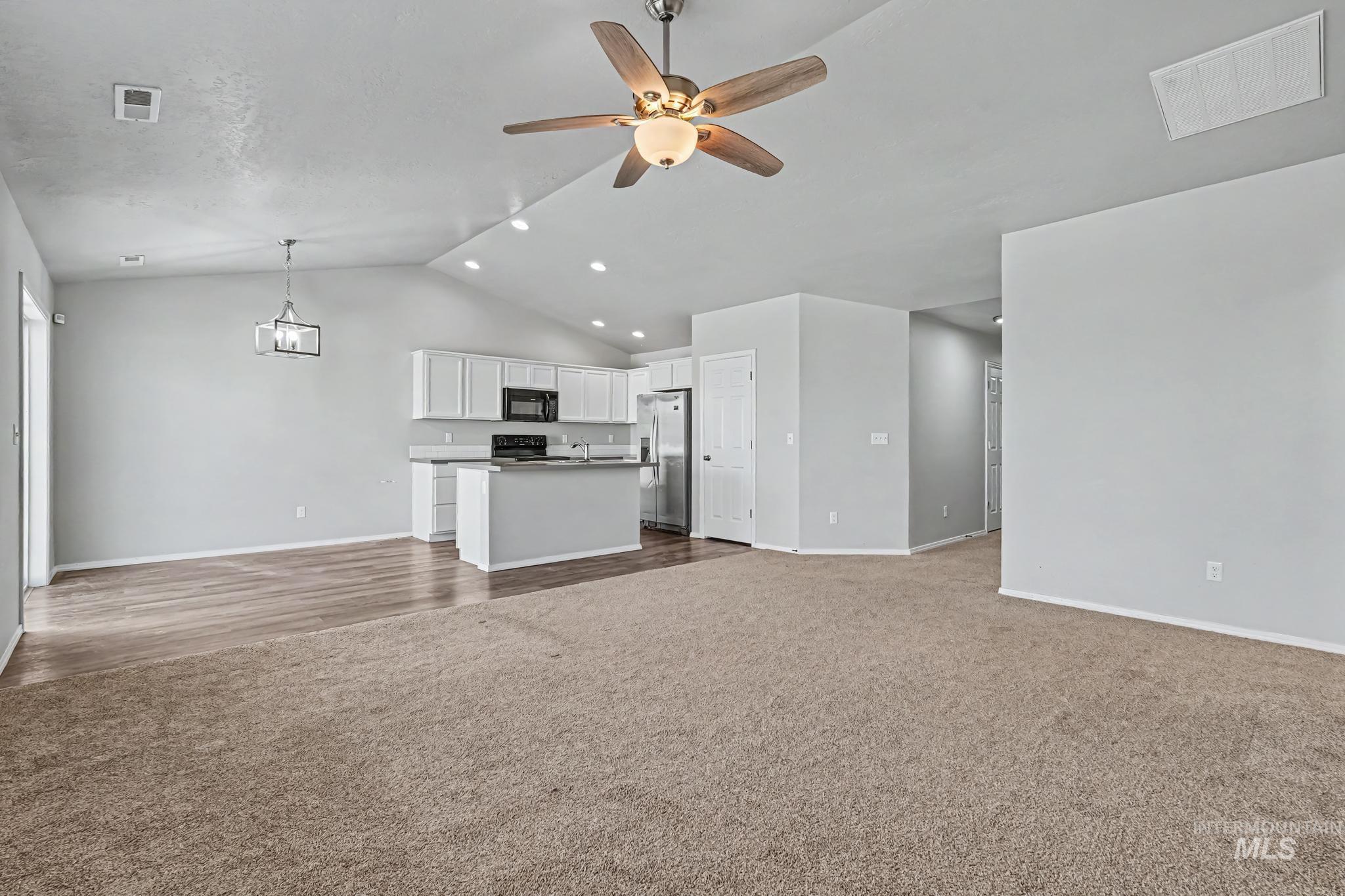 12786 Carkhill St, Caldwell, Idaho 83607, 3 Bedrooms, 2 Bathrooms, Residential For Sale, Price $379,900,MLS 99003695