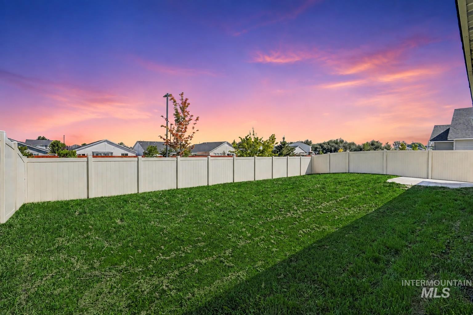 12786 Carkhill St, Caldwell, Idaho 83607, 3 Bedrooms, 2 Bathrooms, Residential For Sale, Price $379,900,MLS 99003695