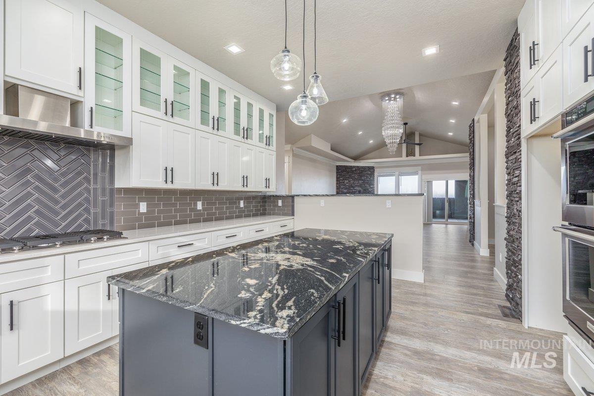 5990 W View Drive, Meridian, Idaho 83642, 5 Bedrooms, 4.5 Bathrooms, Residential For Sale, Price $1,540,000,MLS 99003696