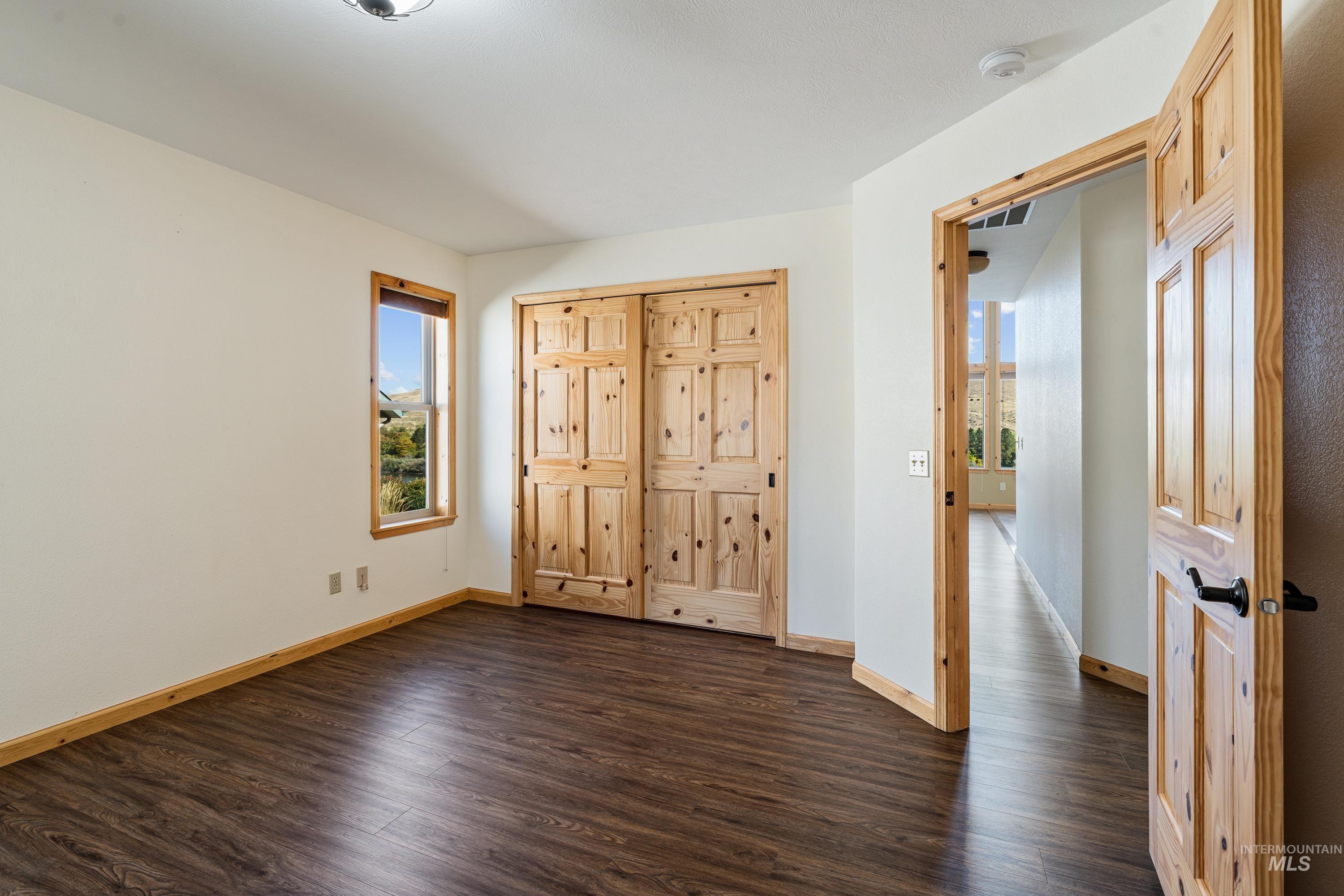 1430 Collier Drive, Clarkston, Washington 99403, 3 Bedrooms, 2.5 Bathrooms, Residential For Sale, Price $785,000,MLS 99003701