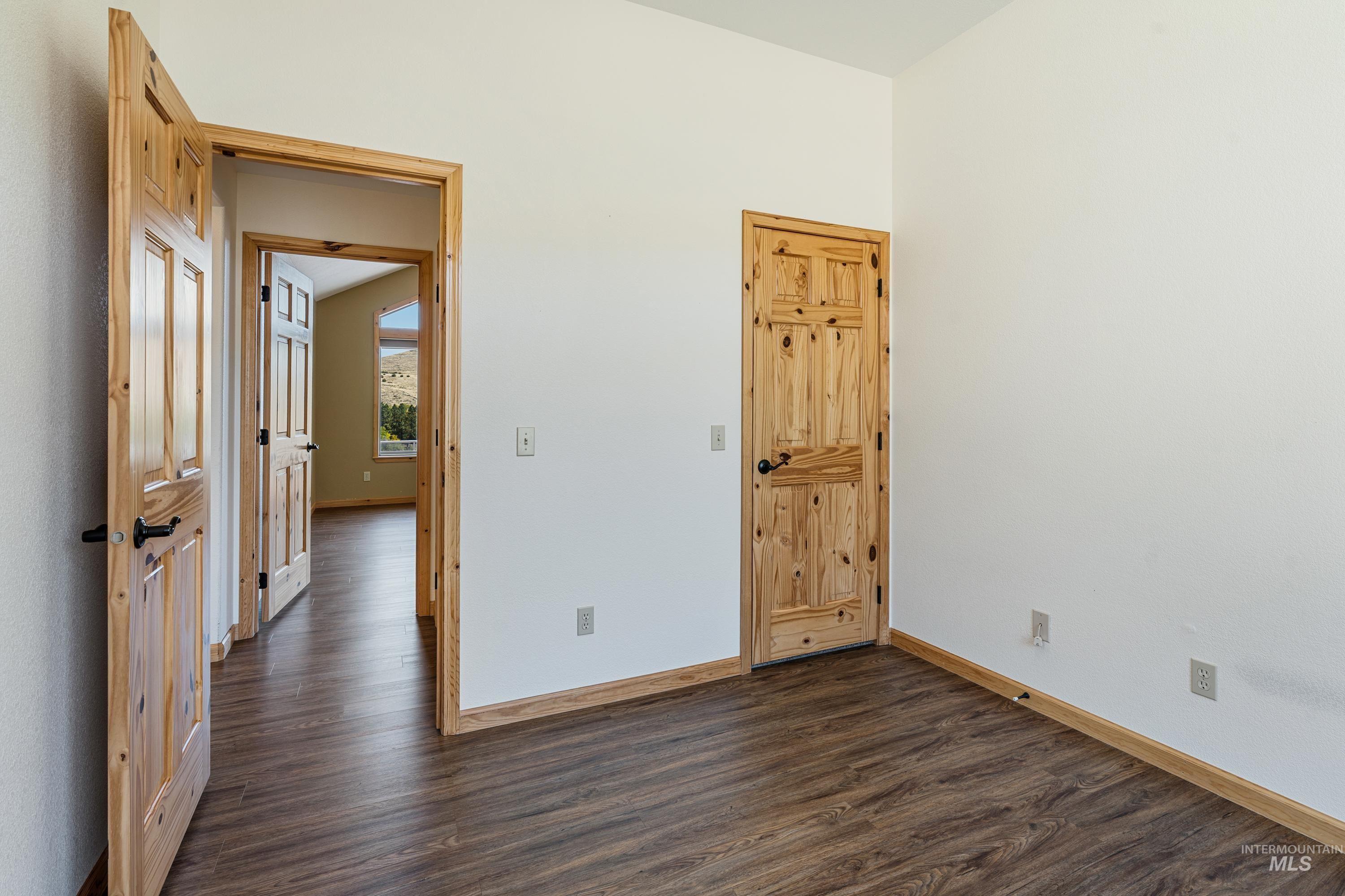 1430 Collier Drive, Clarkston, Washington 99403, 3 Bedrooms, 2.5 Bathrooms, Residential For Sale, Price $785,000,MLS 99003701