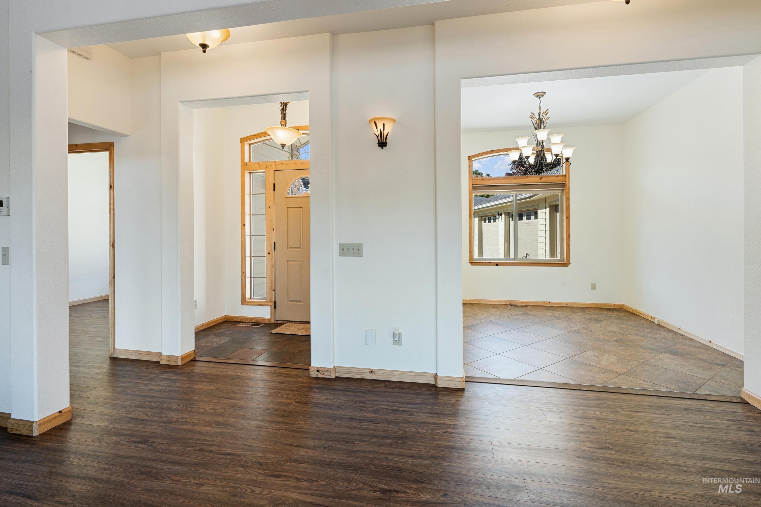 1430 Collier Drive, Clarkston, Washington 99403, 3 Bedrooms, 2.5 Bathrooms, Residential For Sale, Price $785,000,MLS 99003701