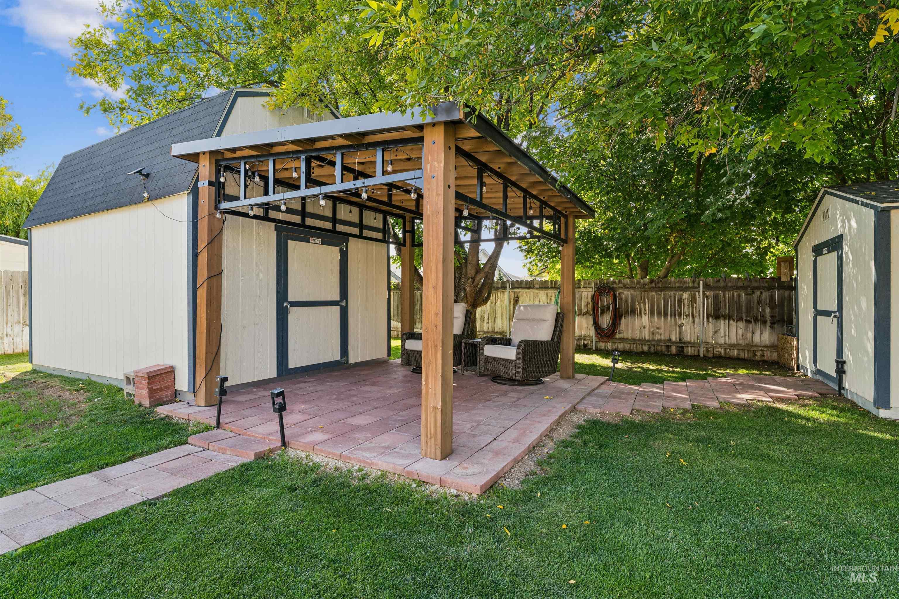59 S Rolling Green St., Nampa, Idaho 83687, 3 Bedrooms, 2 Bathrooms, Residential For Sale, Price $380,000,MLS 99003702