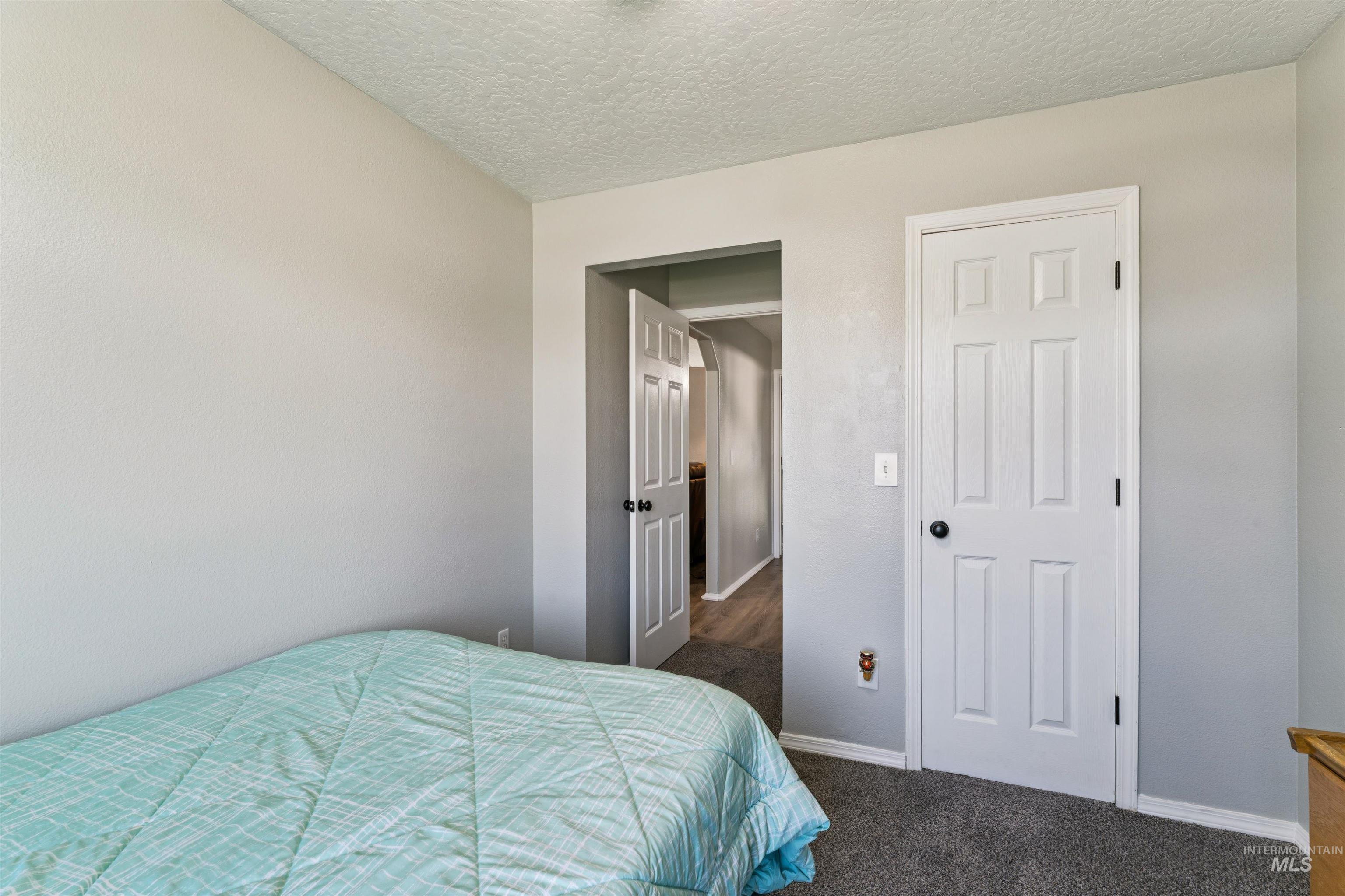 59 S Rolling Green St., Nampa, Idaho 83687, 3 Bedrooms, 2 Bathrooms, Residential For Sale, Price $380,000,MLS 99003702