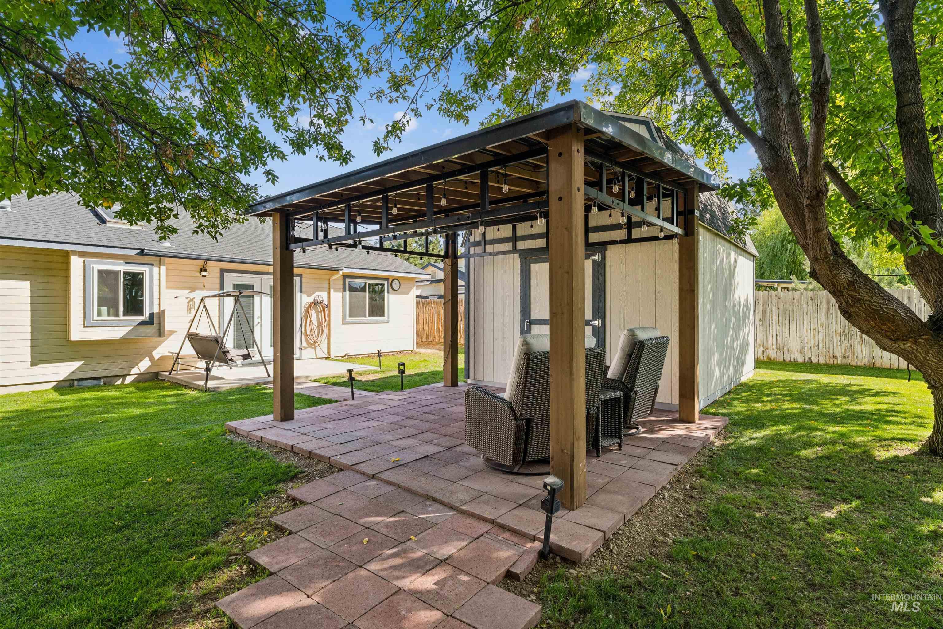 59 S Rolling Green St., Nampa, Idaho 83687, 3 Bedrooms, 2 Bathrooms, Residential For Sale, Price $380,000,MLS 99003702