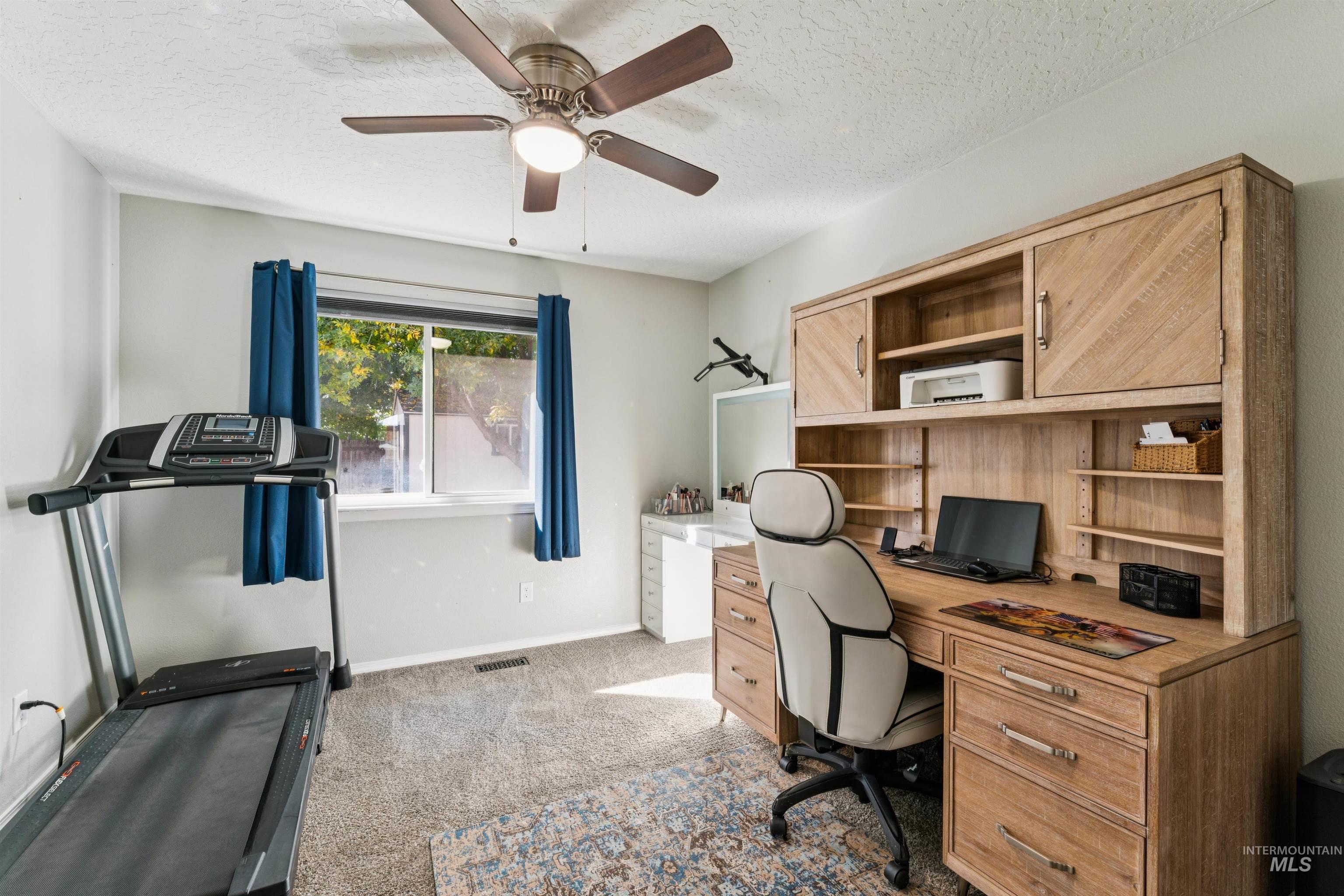 59 S Rolling Green St., Nampa, Idaho 83687, 3 Bedrooms, 2 Bathrooms, Residential For Sale, Price $380,000,MLS 99003702