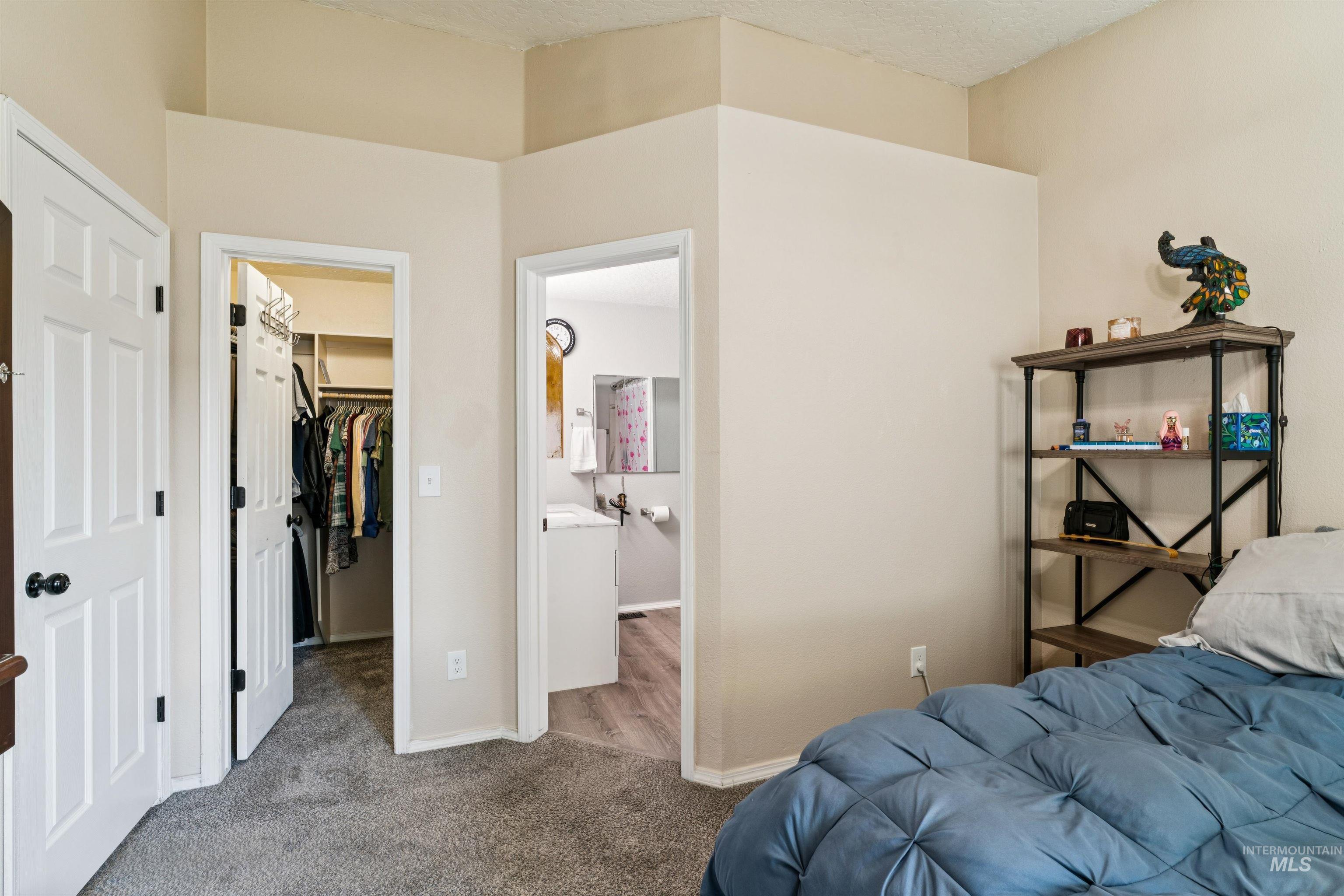 59 S Rolling Green St., Nampa, Idaho 83687, 3 Bedrooms, 2 Bathrooms, Residential For Sale, Price $380,000,MLS 99003702