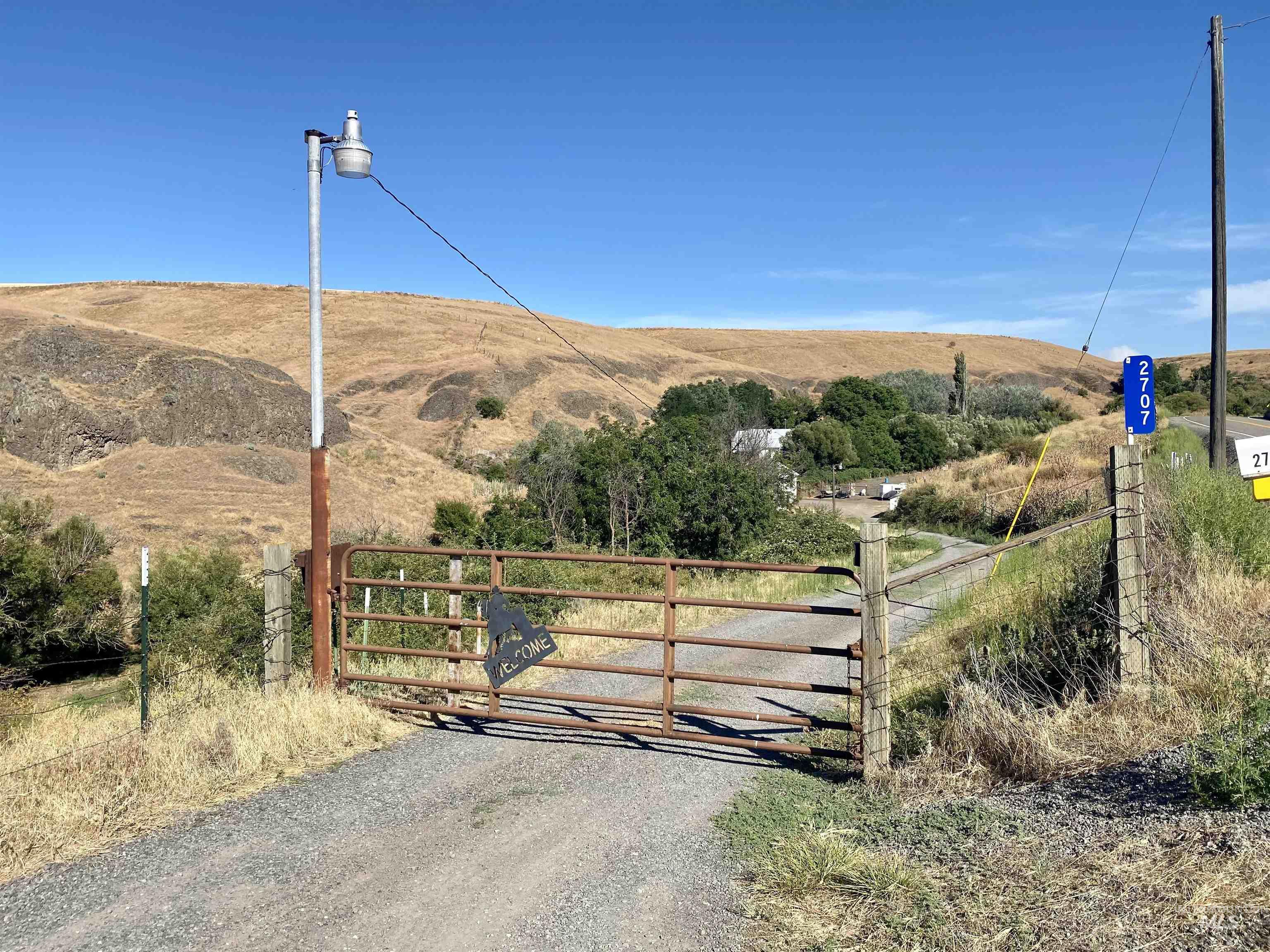 2707 Lindsay Creek Rd, Lewiston, Idaho 83501, 4 Bedrooms, 2 Bathrooms, Residential For Sale, Price $550,000,MLS 99003704