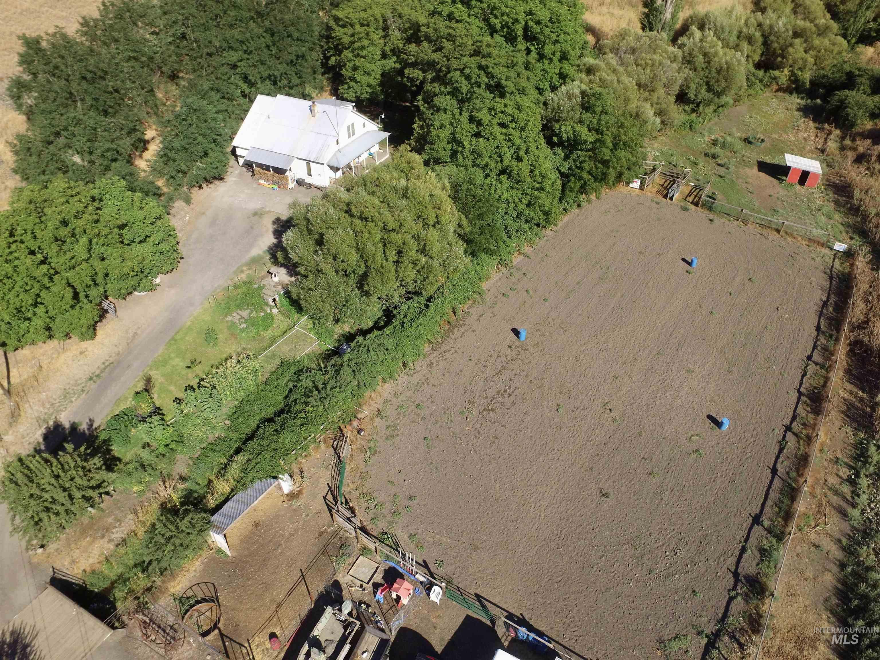 2707 Lindsay Creek Rd, Lewiston, Idaho 83501, 4 Bedrooms, 2 Bathrooms, Residential For Sale, Price $550,000,MLS 99003704