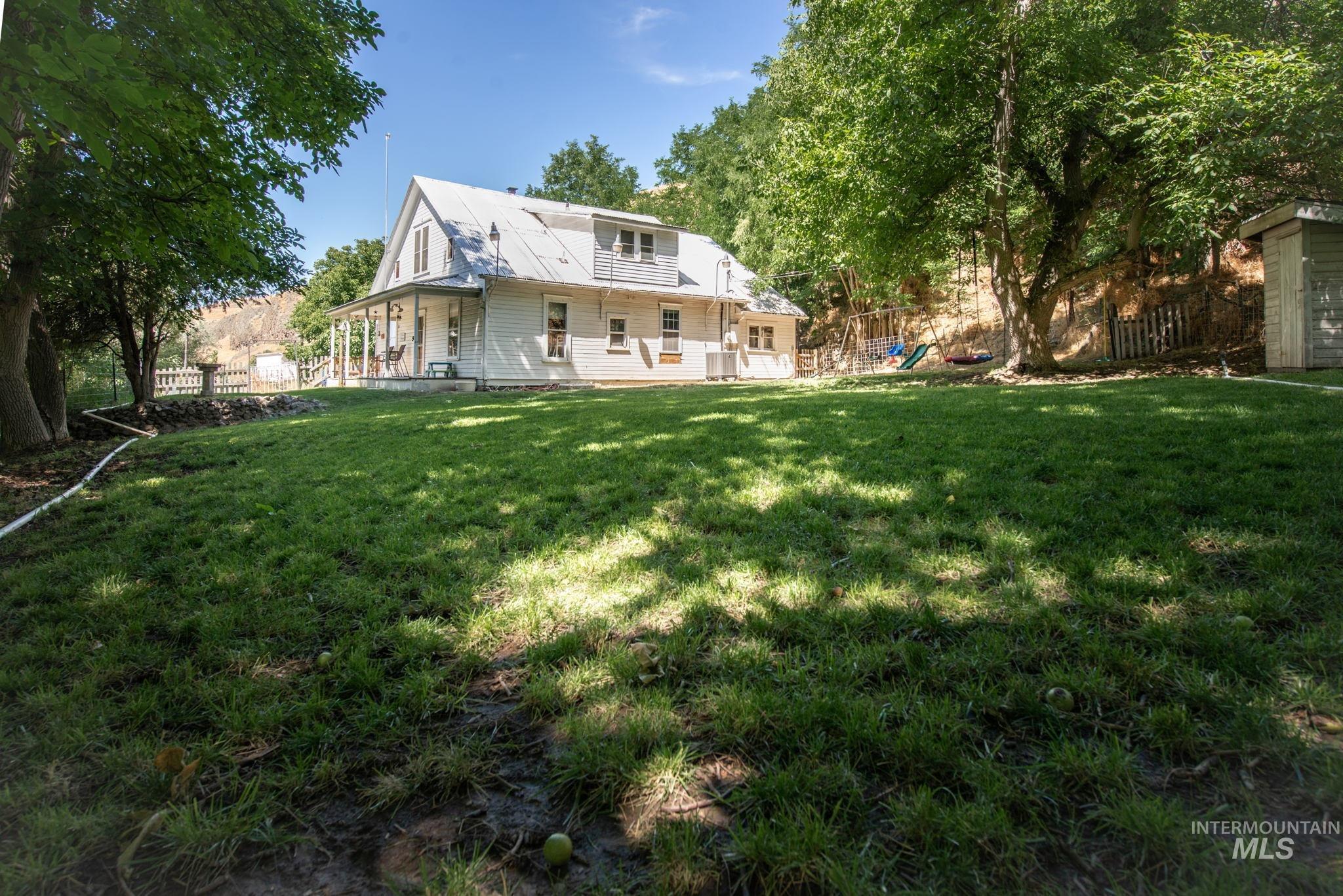 2707 Lindsay Creek Rd, Lewiston, Idaho 83501, 4 Bedrooms, 2 Bathrooms, Residential For Sale, Price $550,000,MLS 99003704