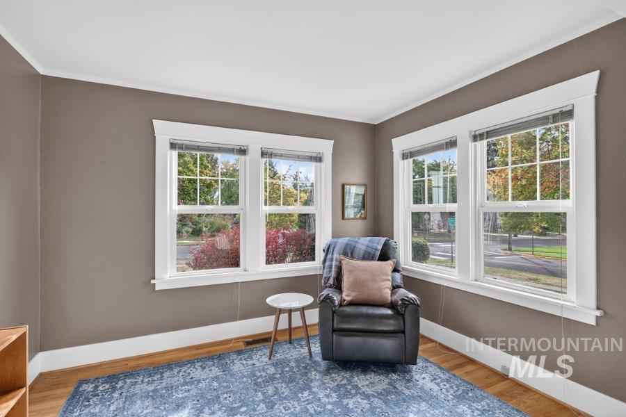 101 N Hayes St., Moscow, Idaho 83843, 5 Bedrooms, 2.5 Bathrooms, Residential For Sale, Price $725,000, 99003705
