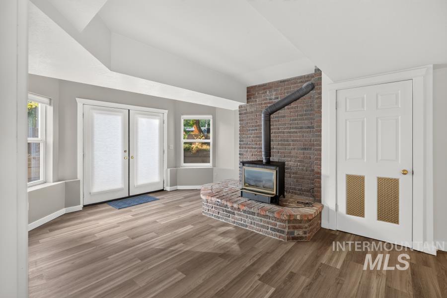 101 N Hayes St., Moscow, Idaho 83843, 5 Bedrooms, 2.5 Bathrooms, Residential For Sale, Price $725,000, 99003705