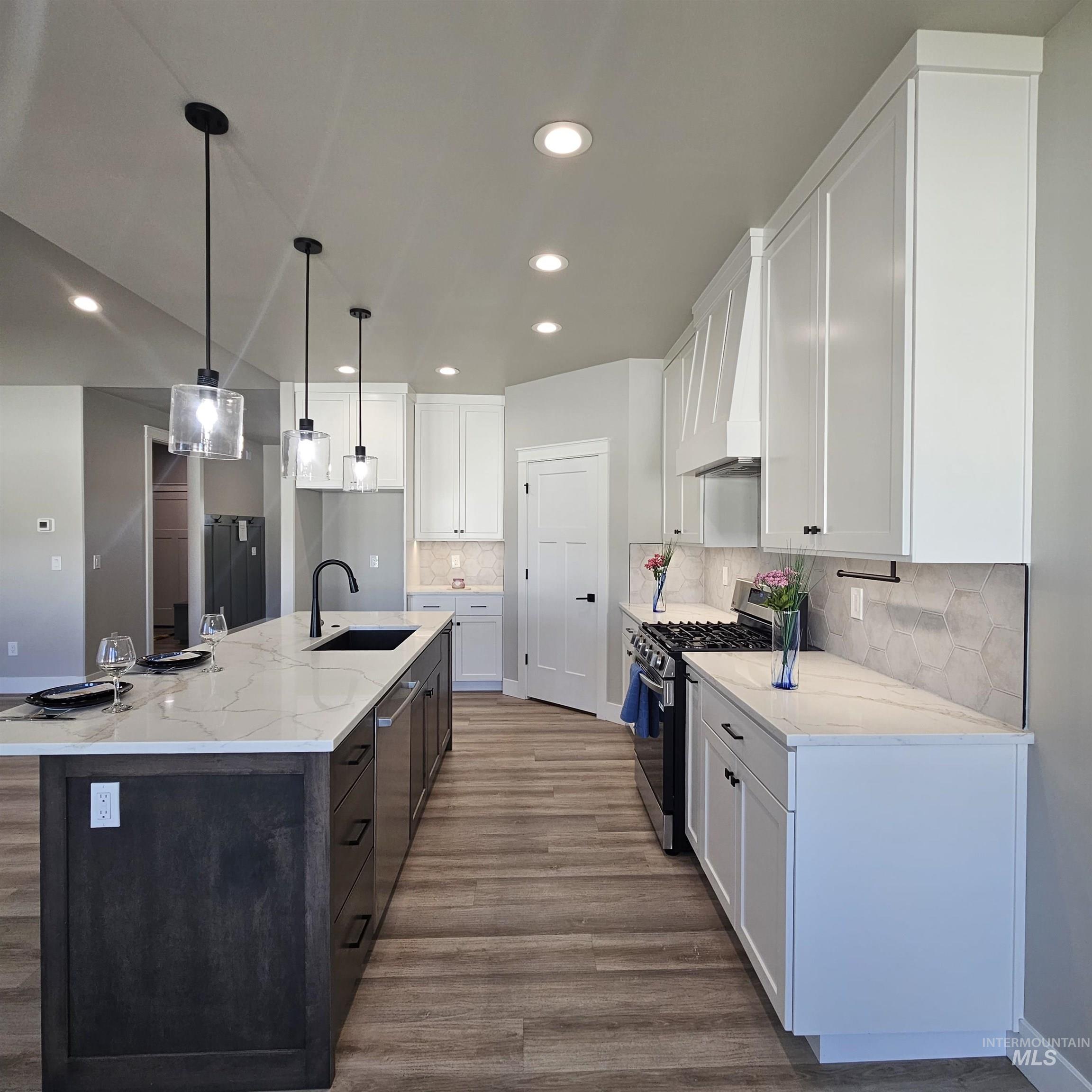 1522 W Ruby Dr, Rupert, Idaho 83350, 4 Bedrooms, 2 Bathrooms, Residential For Sale, Price $510,000,MLS 99003711