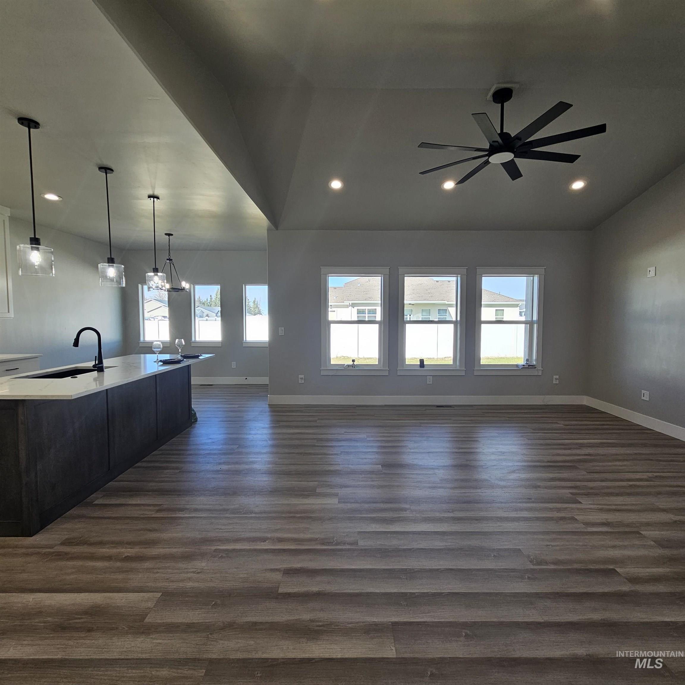 1522 W Ruby Dr, Rupert, Idaho 83350, 4 Bedrooms, 2 Bathrooms, Residential For Sale, Price $510,000,MLS 99003711