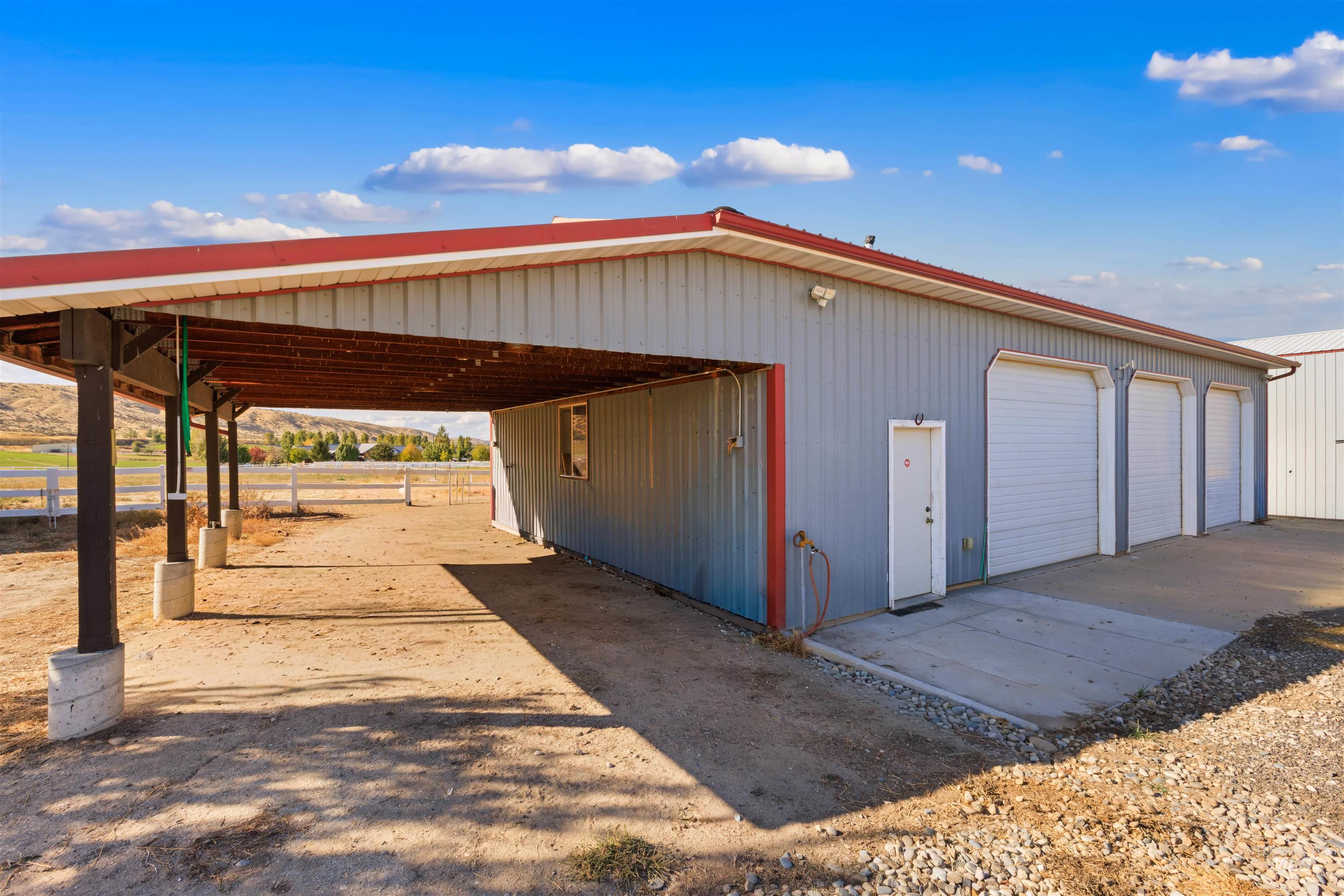 6505 Horse Haven Ln, Emmett, Idaho 83617, 3 Bedrooms, 3 Bathrooms, Residential For Sale, Price $985,000, 99003717
