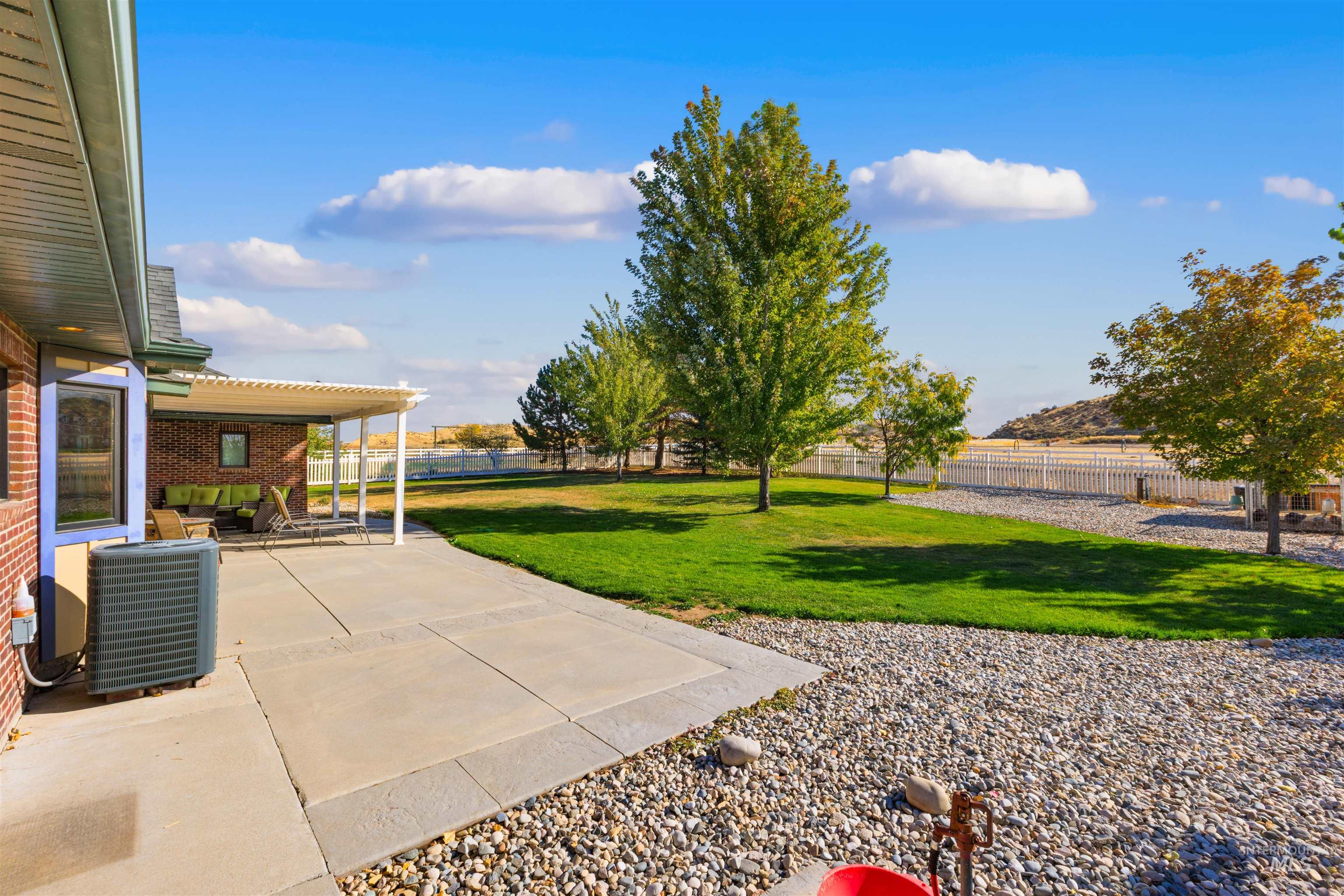 6505 Horse Haven Ln, Emmett, Idaho 83617, 3 Bedrooms, 3 Bathrooms, Residential For Sale, Price $985,000, 99003717