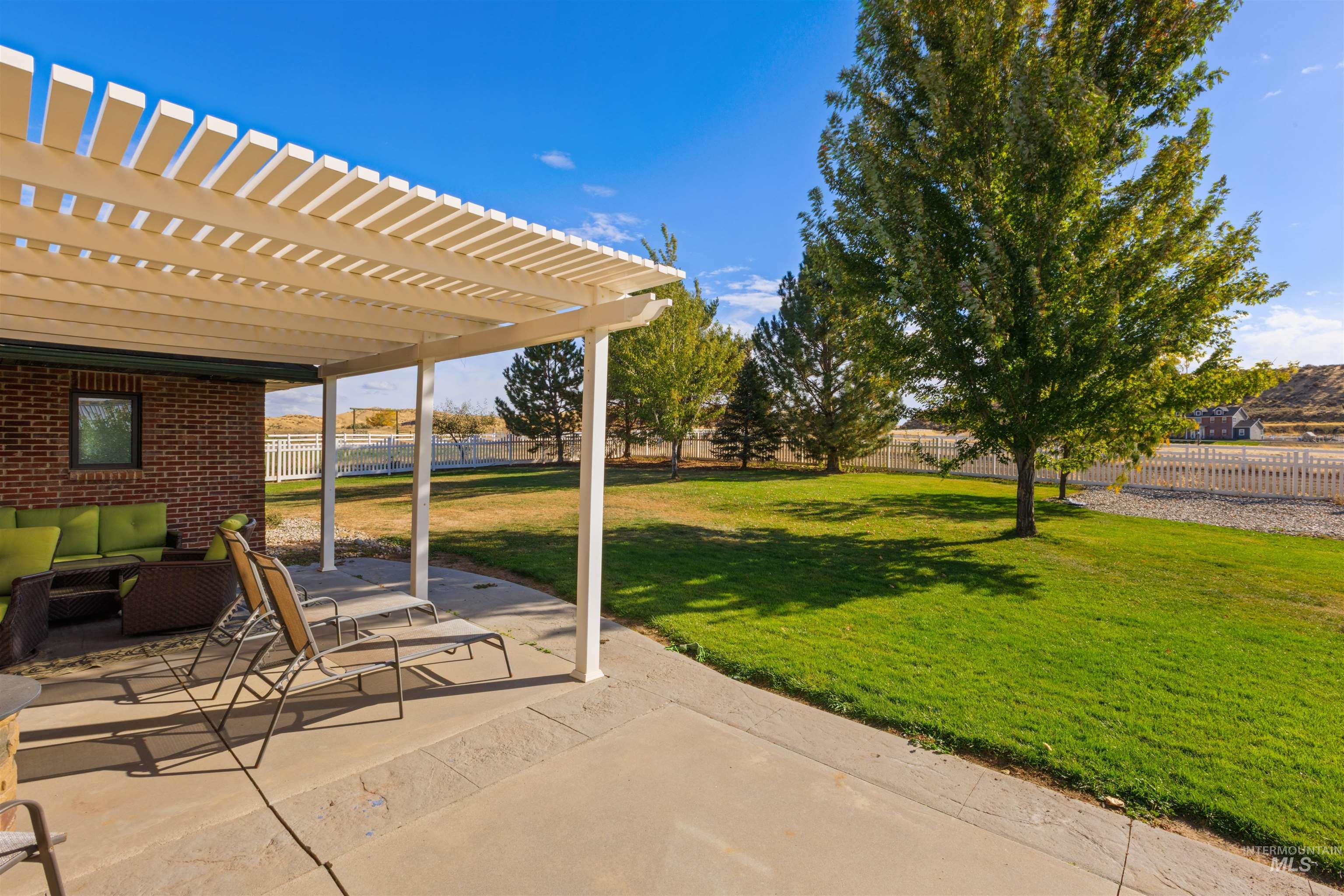 6505 Horse Haven Ln, Emmett, Idaho 83617, 3 Bedrooms, 3 Bathrooms, Residential For Sale, Price $985,000, 99003717