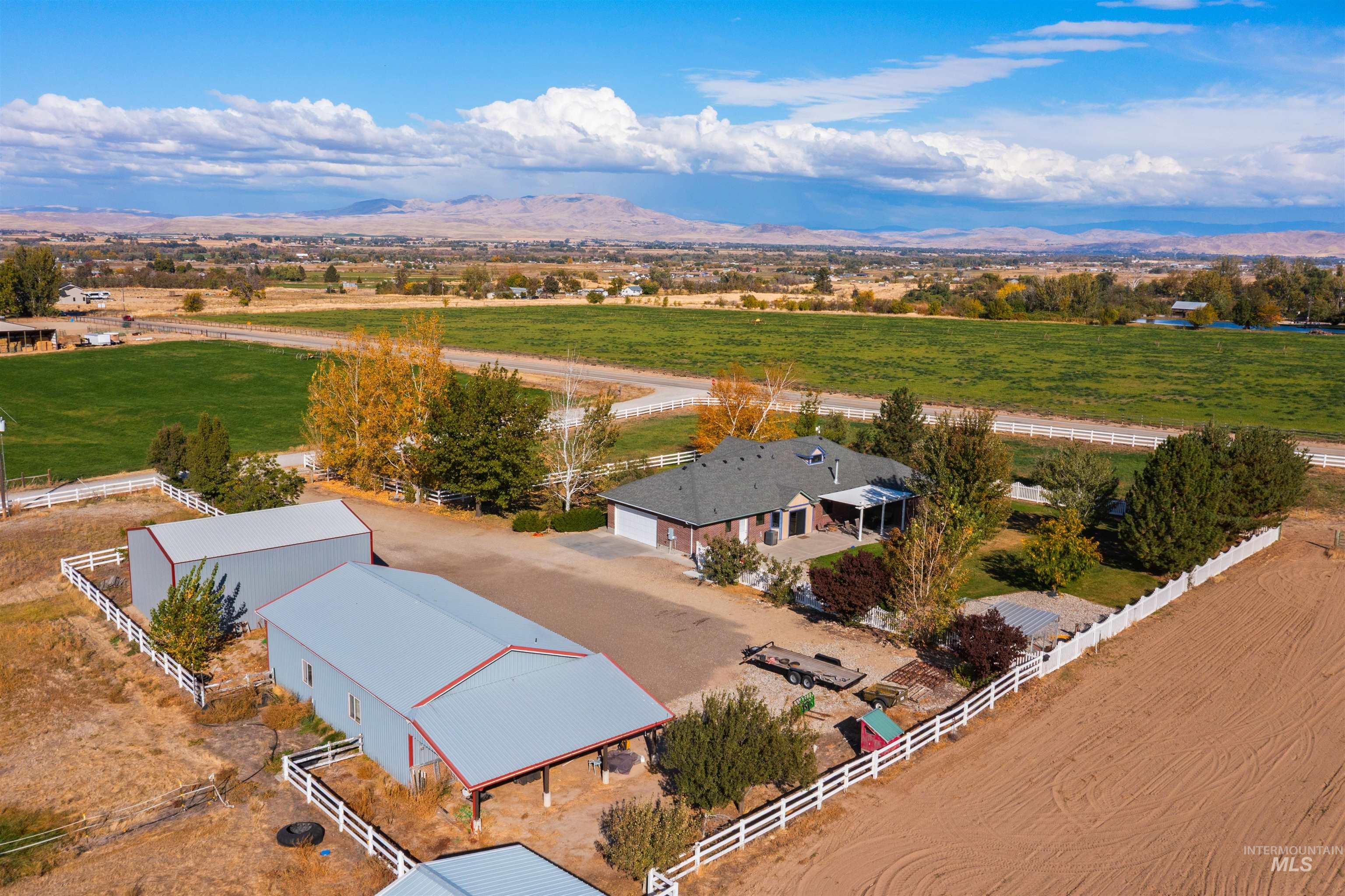 6505 Horse Haven Ln, Emmett, Idaho 83617, 3 Bedrooms, 3 Bathrooms, Residential For Sale, Price $985,000, 99003717